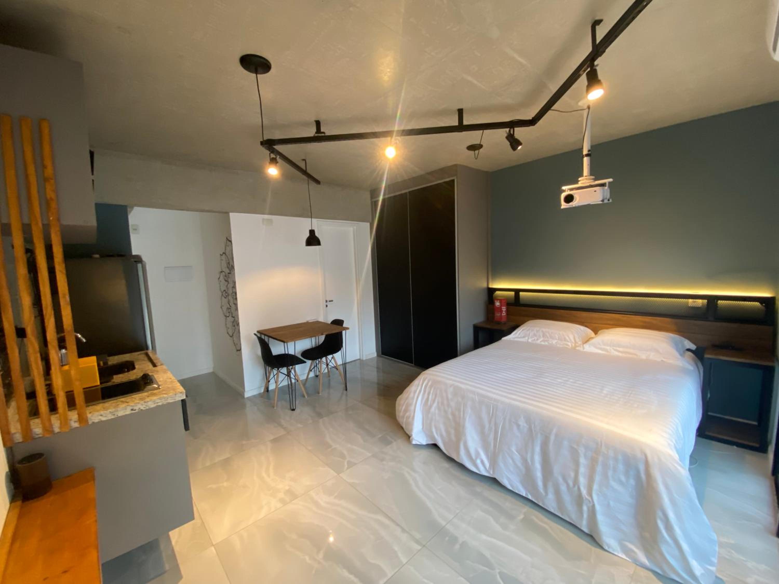Studio Apartment - Photo 12