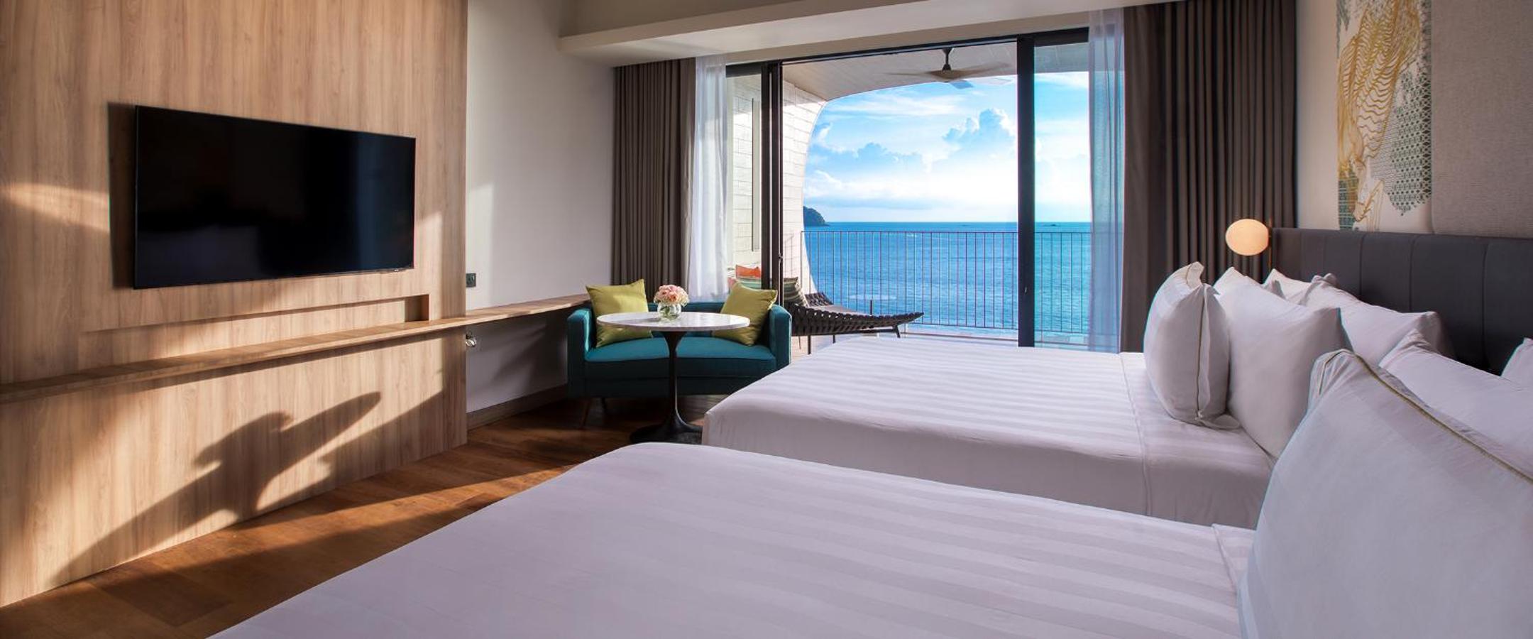 Deluxe Ocean View Queen - Photo 1