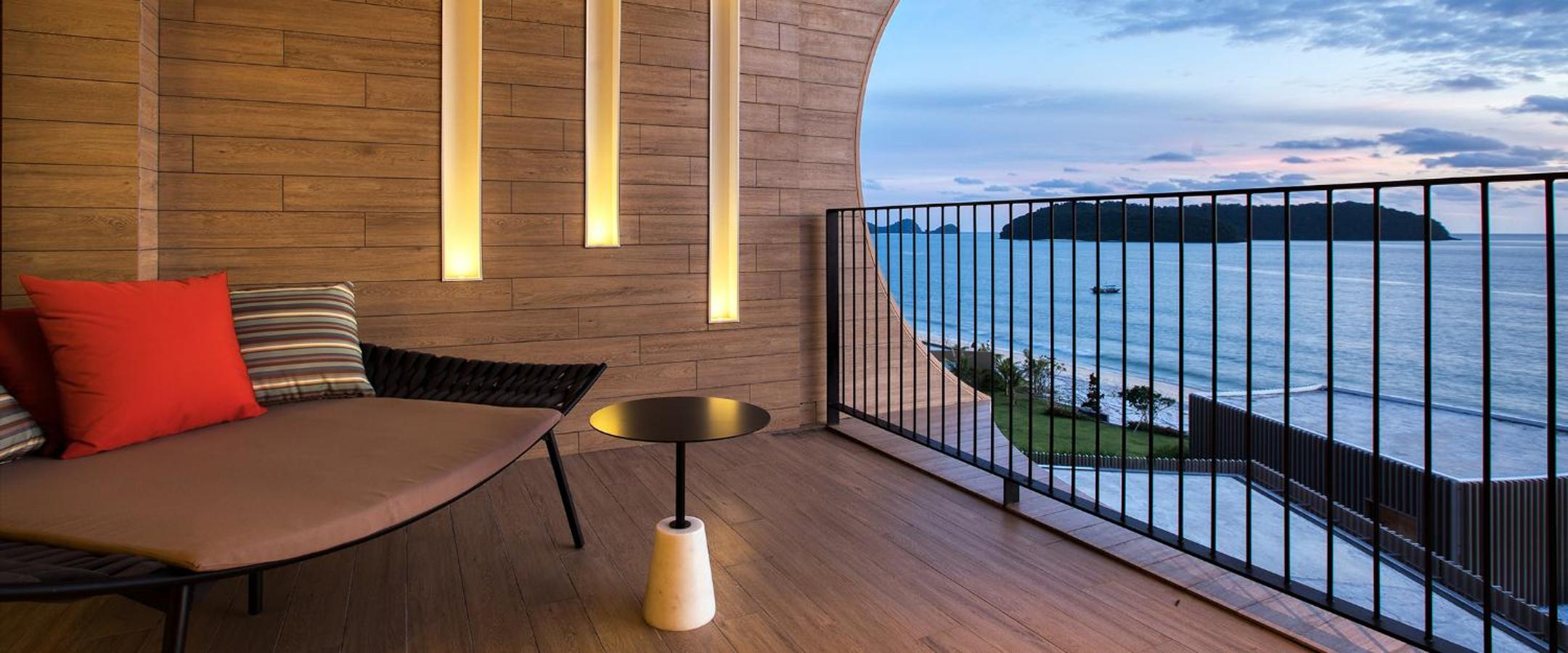 Deluxe Ocean View Queen - Photo 2