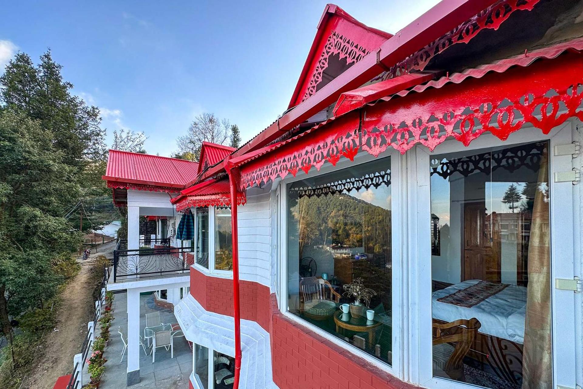 Villa photo 2