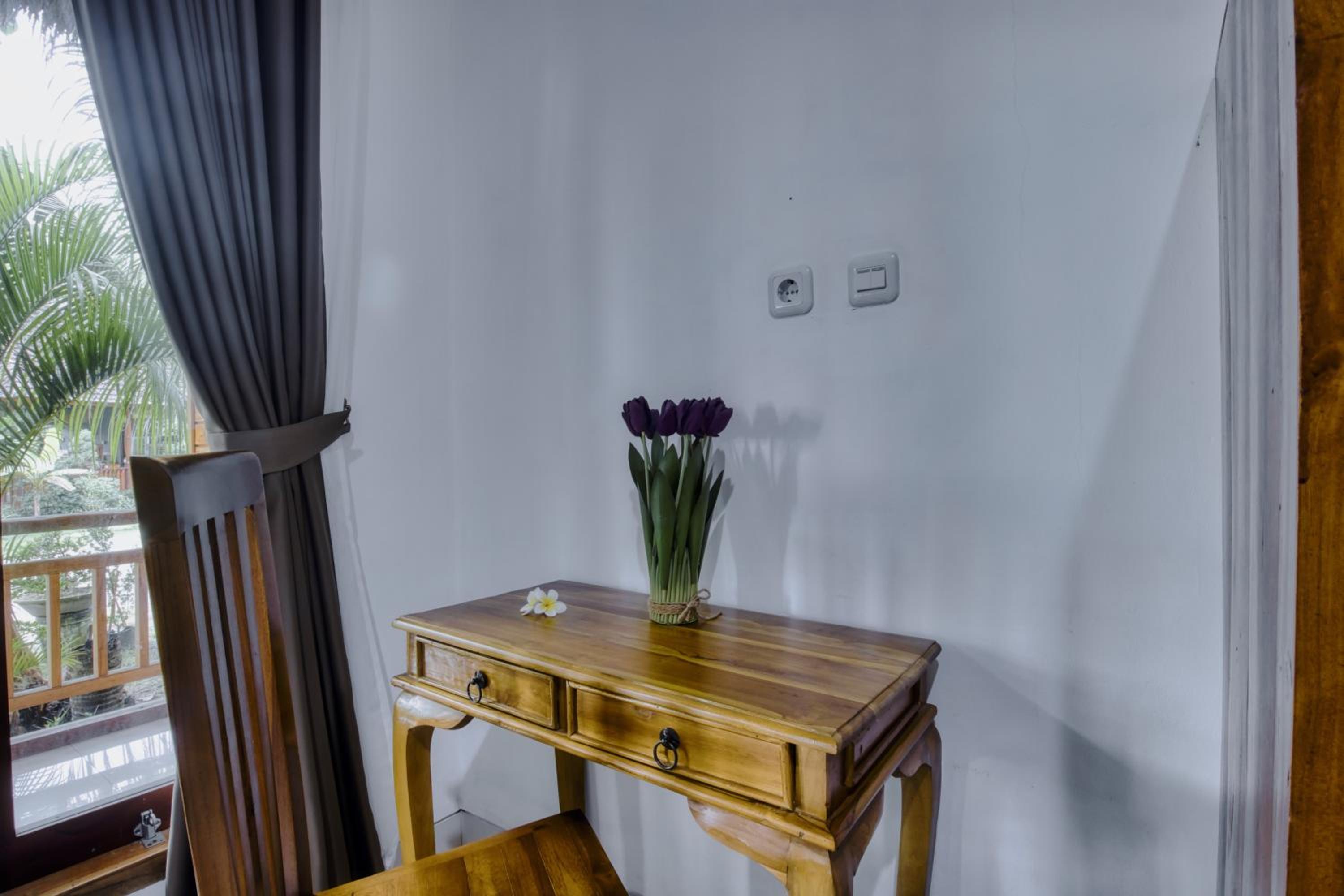 Double Room with Private Bathroom - Photo 11