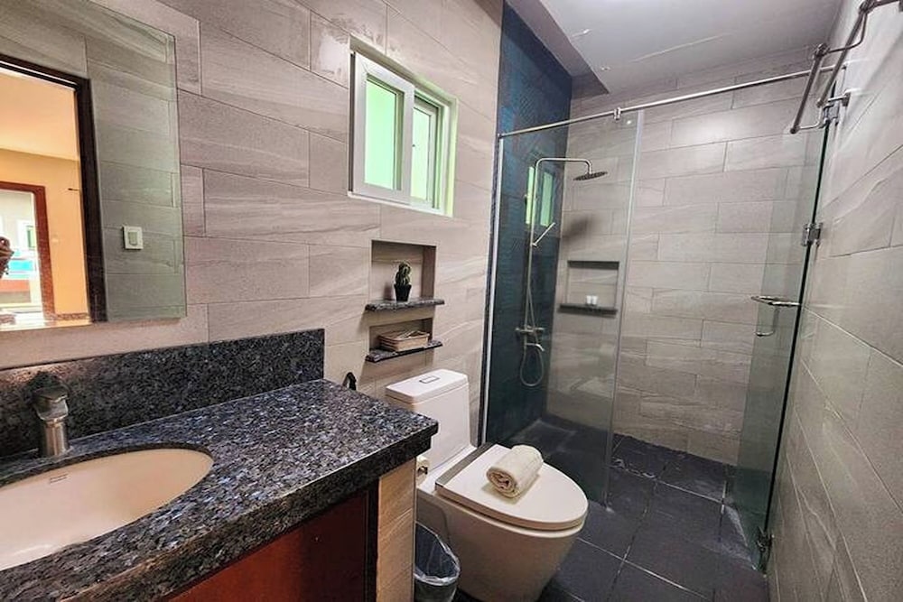 Standard Twin Room - Photo 2