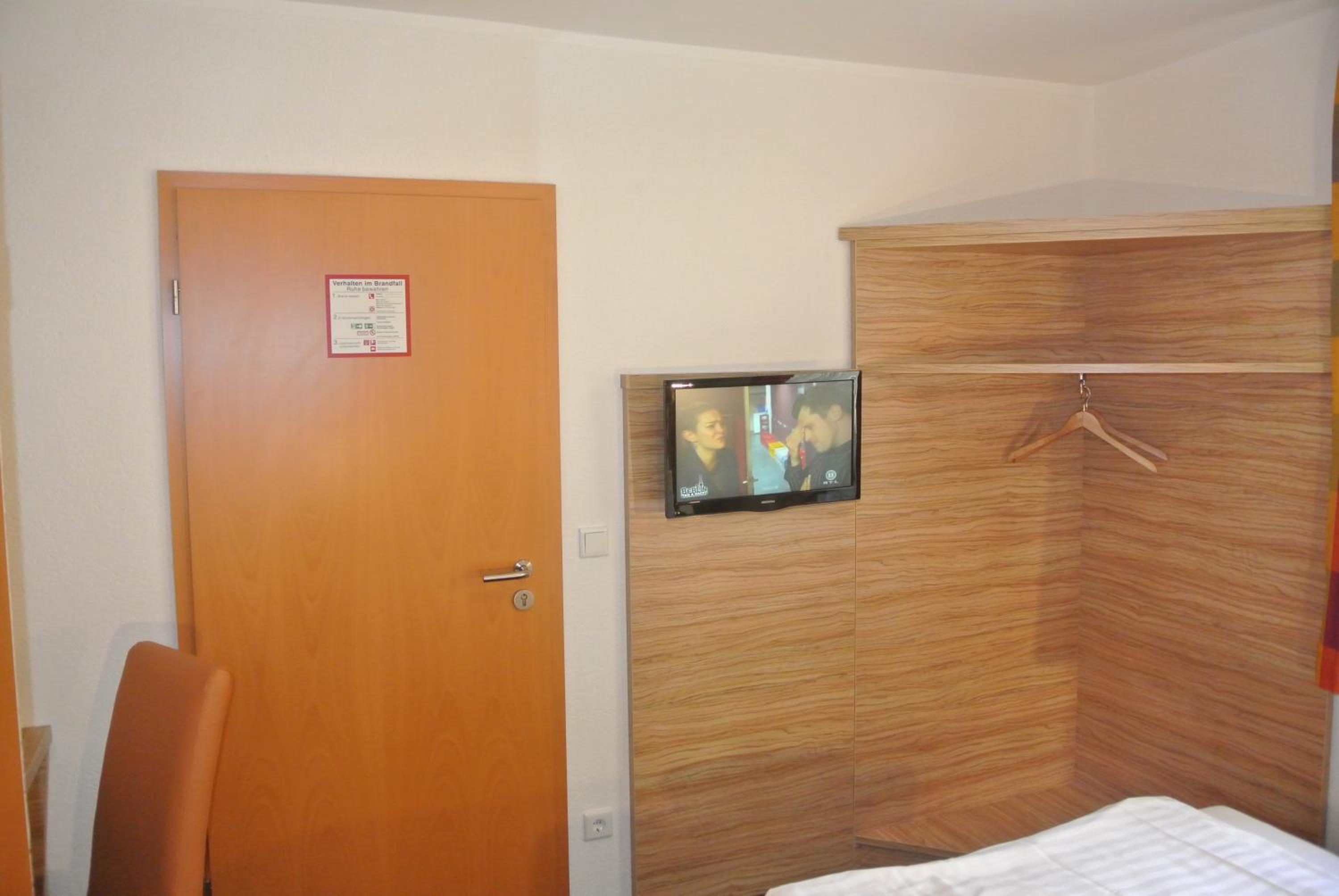 Comfort Single Room with Shower photo 2