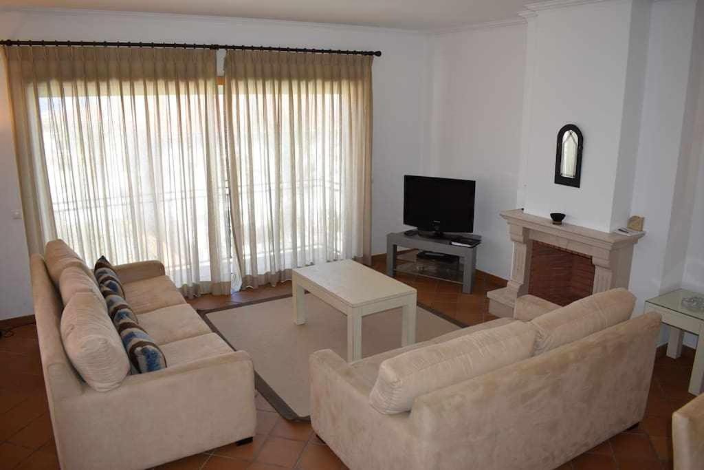 Apartment with Pool View  photo 1