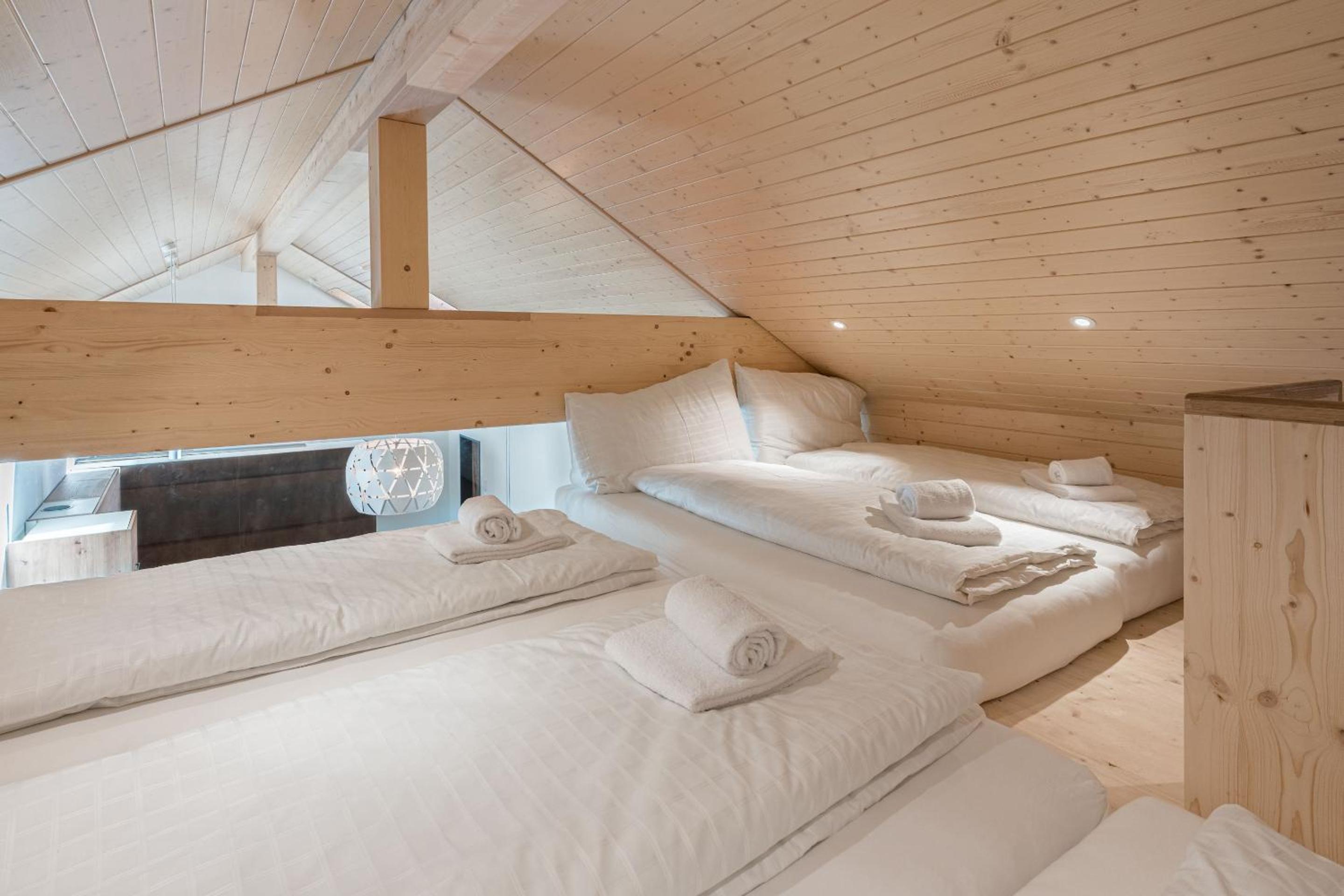 Suite - Photo 6