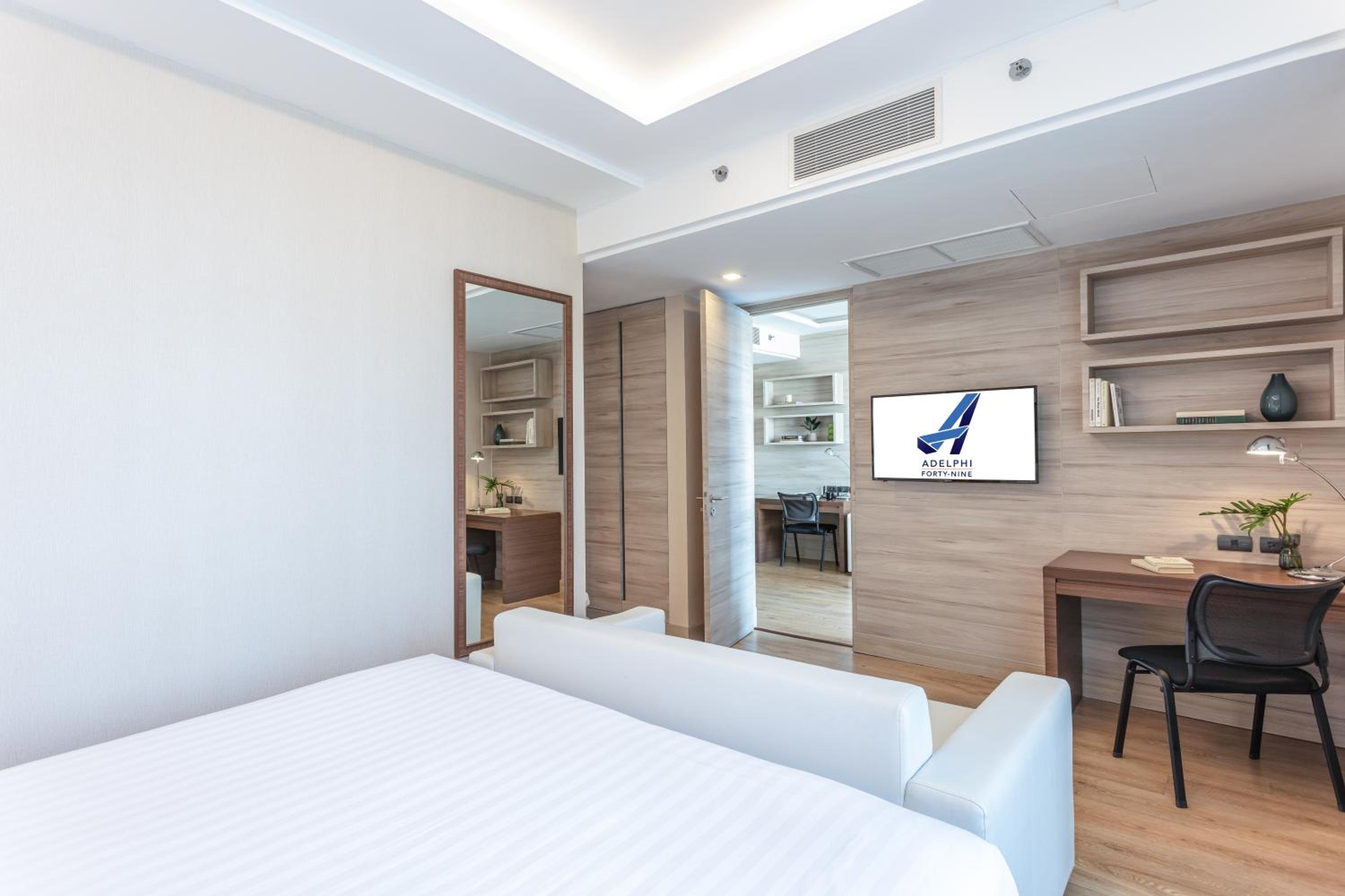 Premier Suite photo 2