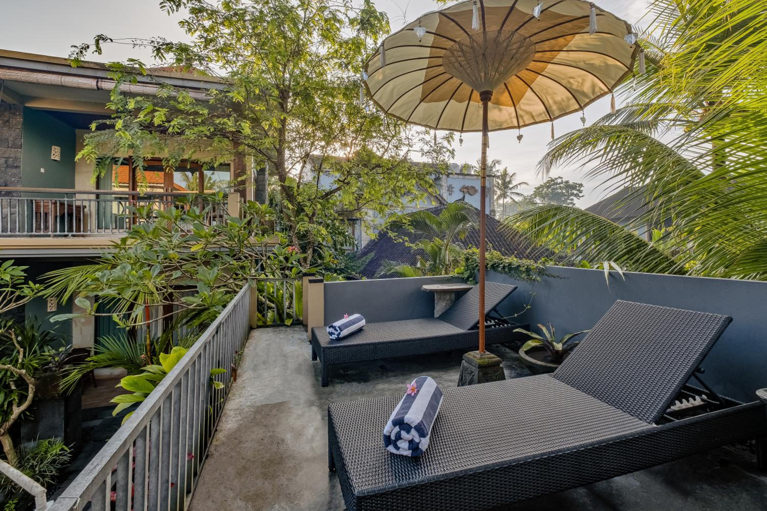 Deluxe Suite Pool View with Bathtub  - Photo 25