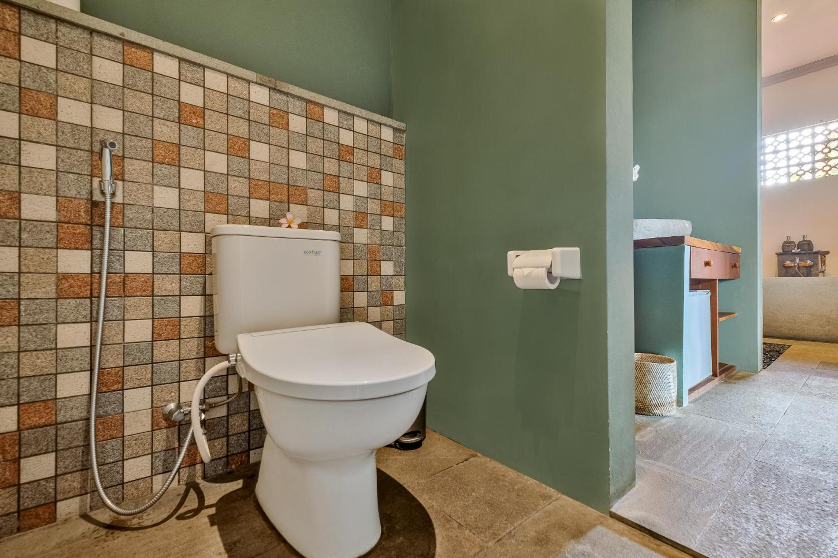 Deluxe Suite Pool View with Bathtub  - Photo 23