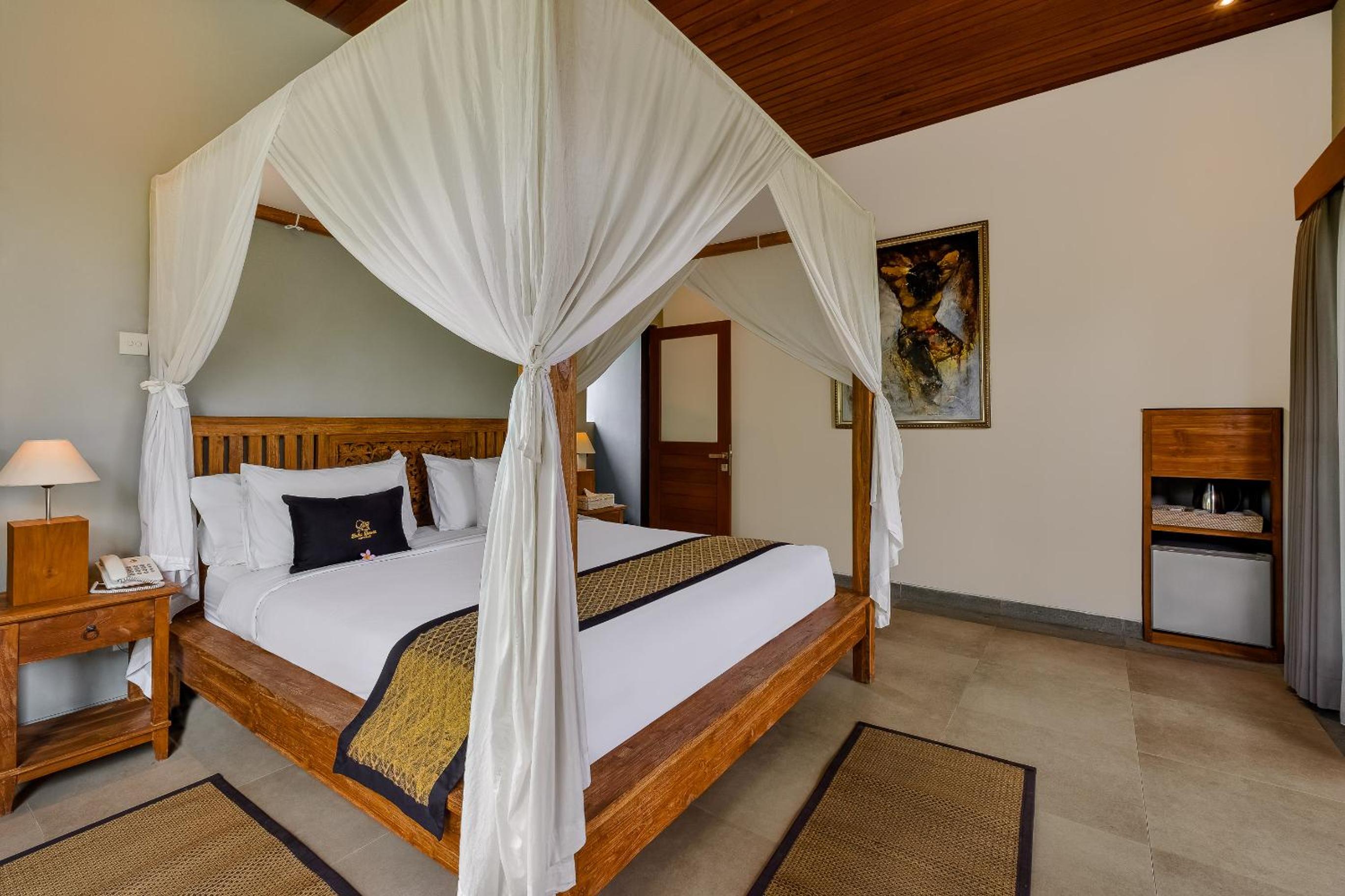 Deluxe Suite Pool View with Bathtub  - Photo 14