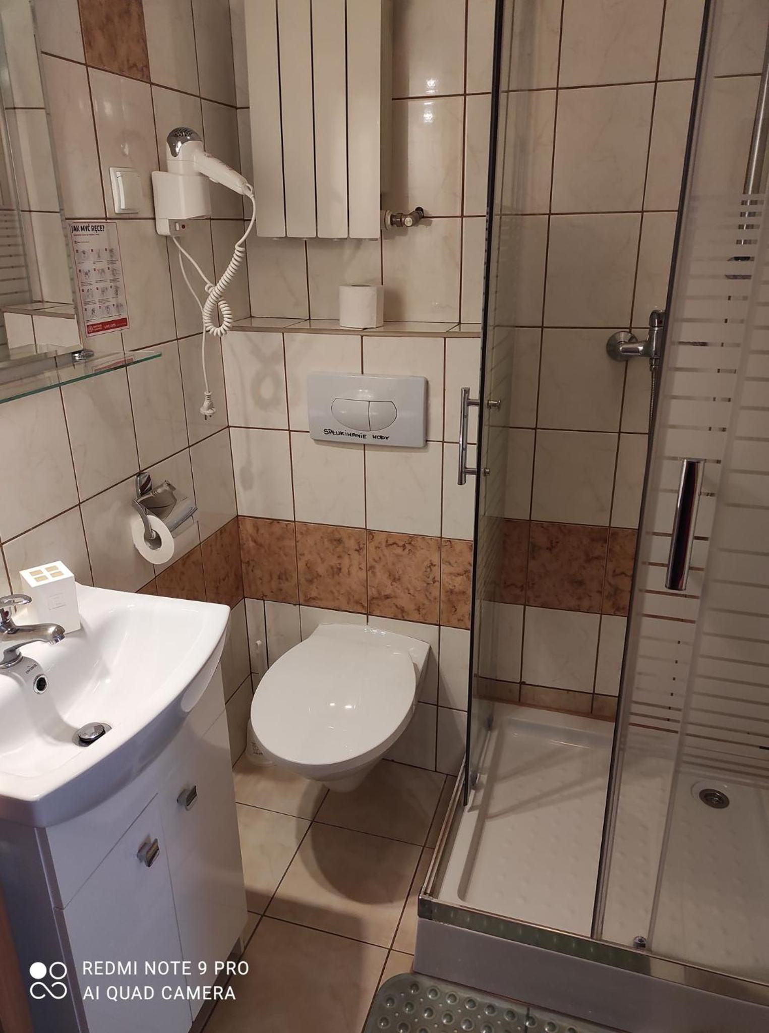 Standard Double Room - Photo 3