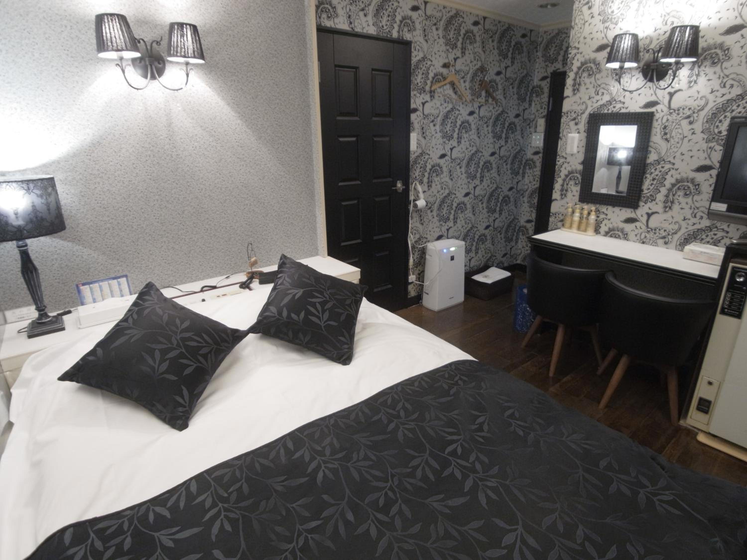 Large Single Room photo 3