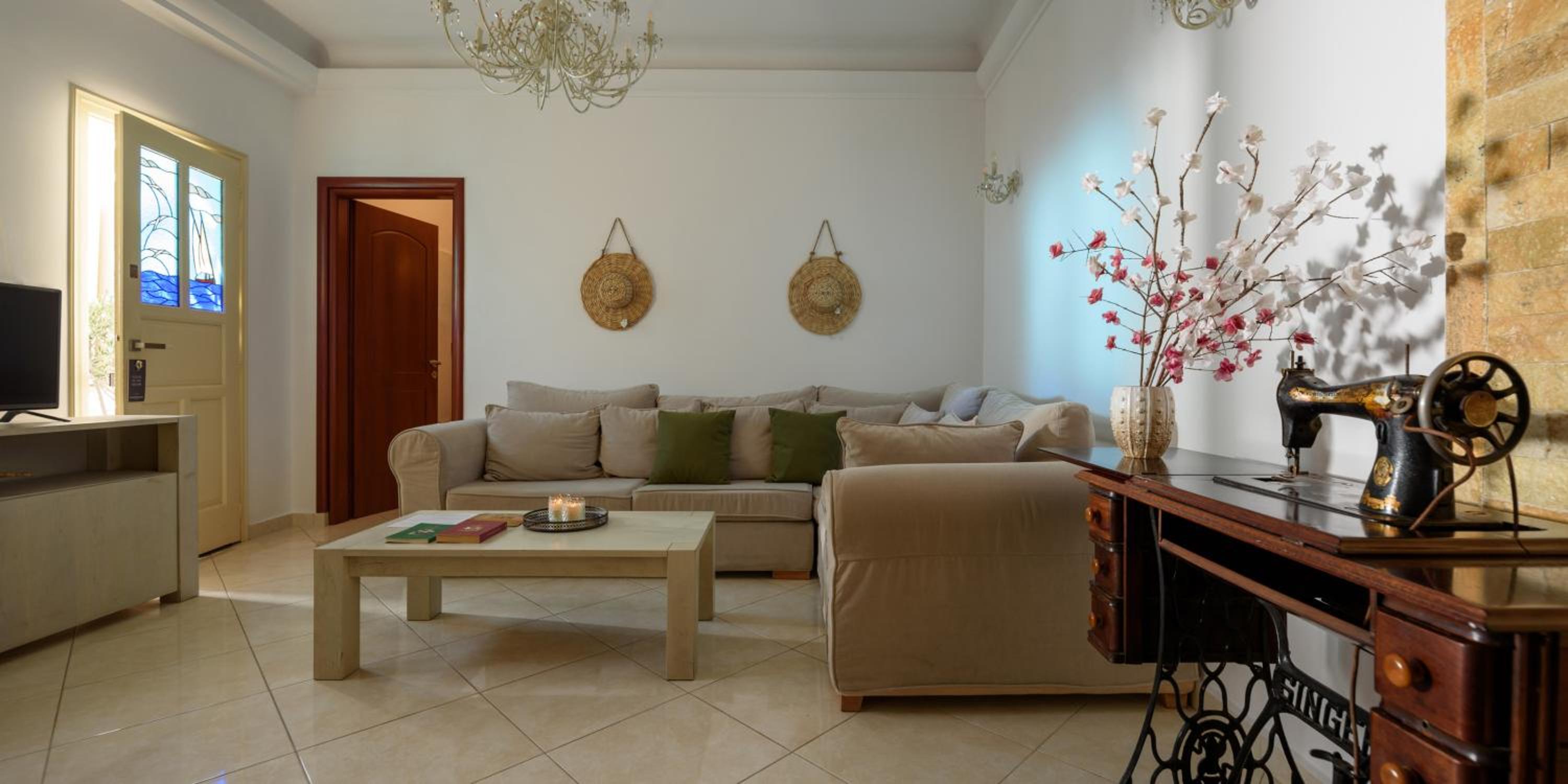 Two Bedroom Villa with Outdoor Hot Tub & Garden View