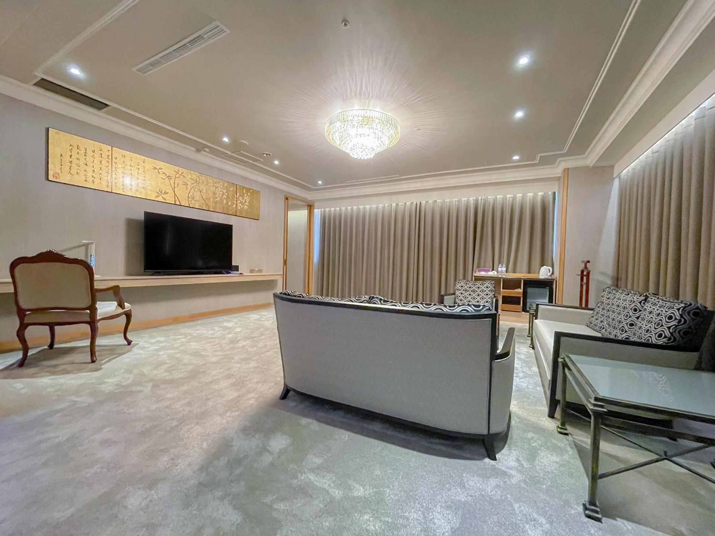 Executive Suite photo 2