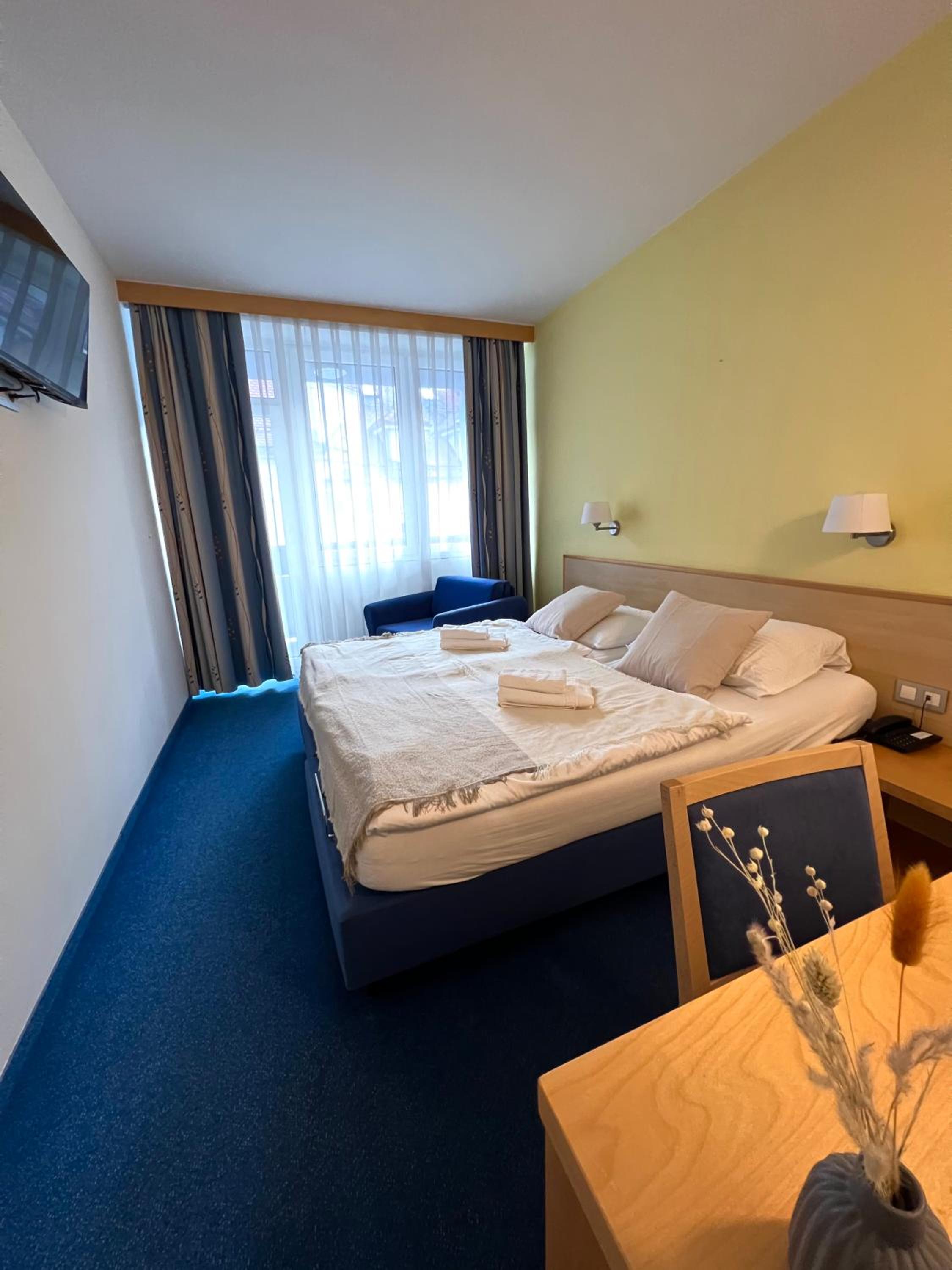 Deluxe Double or Twin Room with Balcony