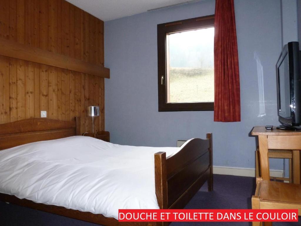 Triple Room with Shared Bathroom