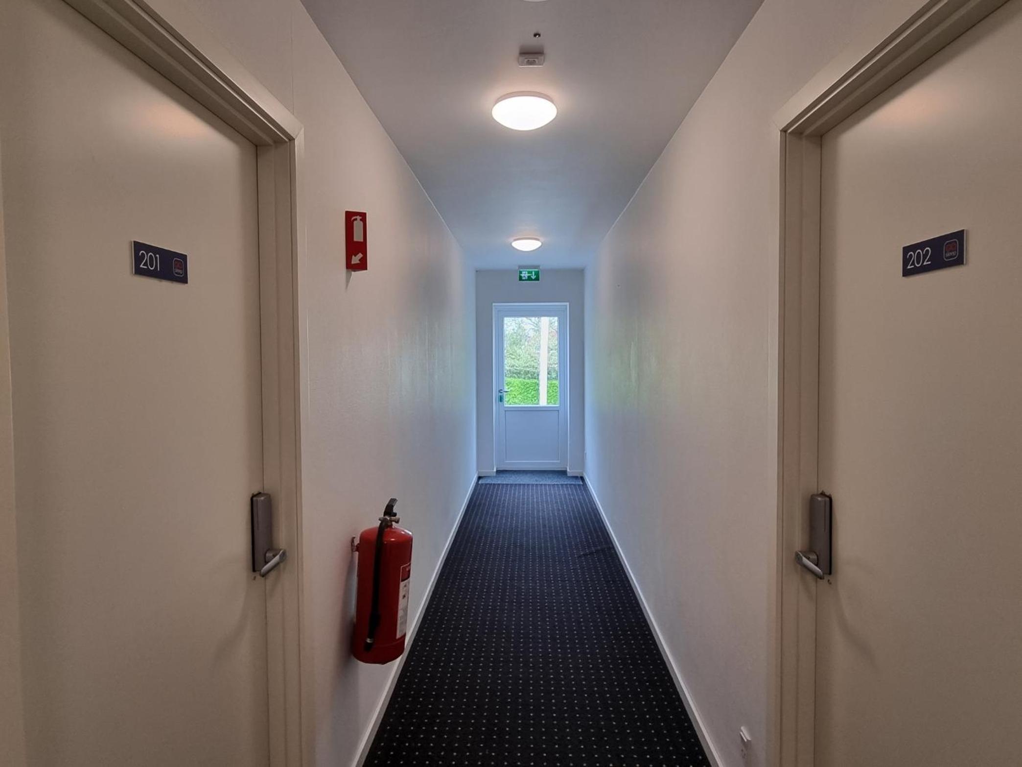 Double Room with Private Bathroom - Photo 7