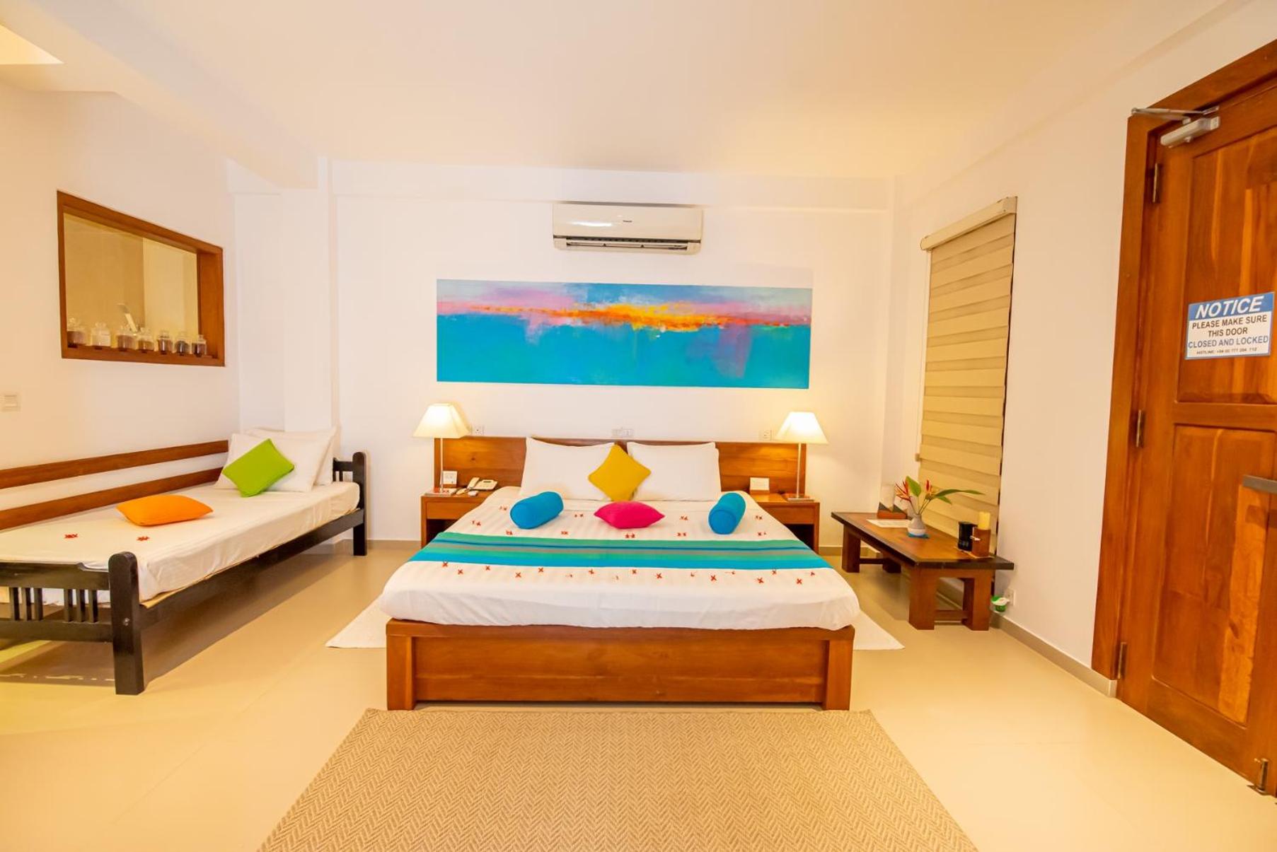 Deluxe Double Room with Balcony photo 1