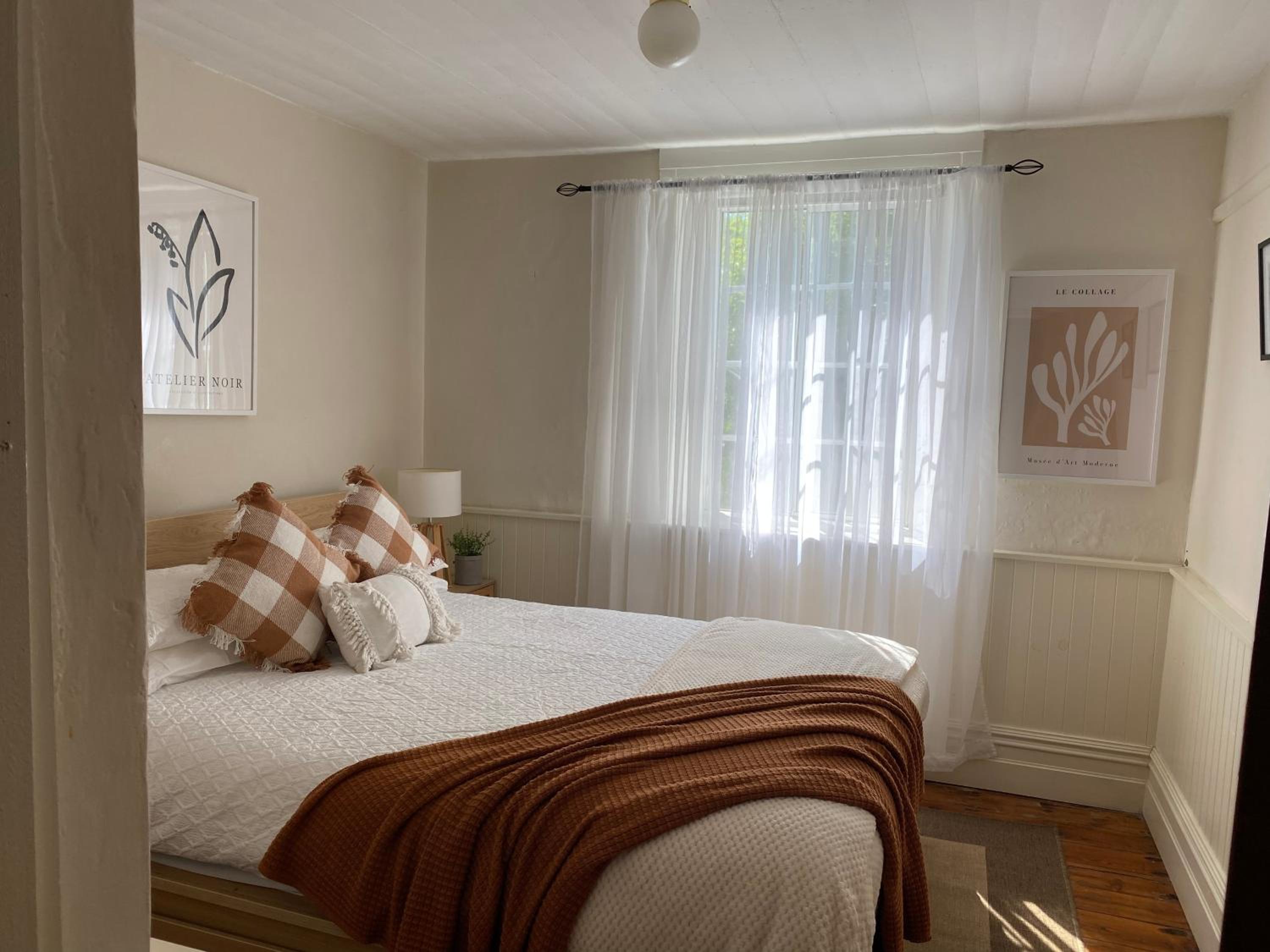 Three-Bedroom Cottage photo 1