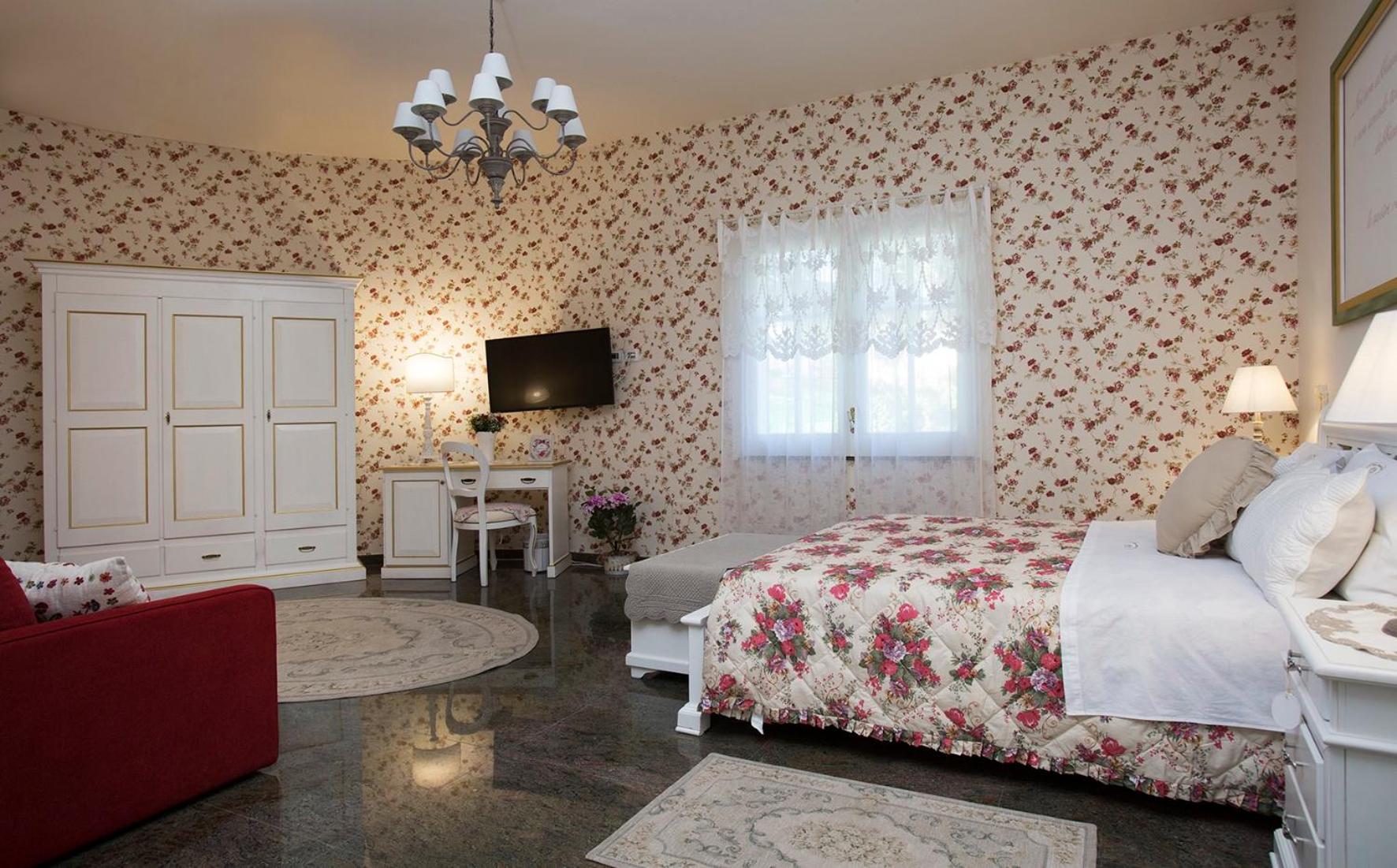 Family Room with Garden View photo 2