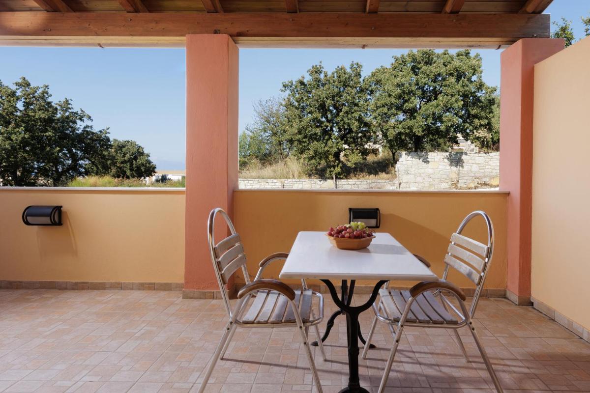 Single Room with Garden View photo 3
