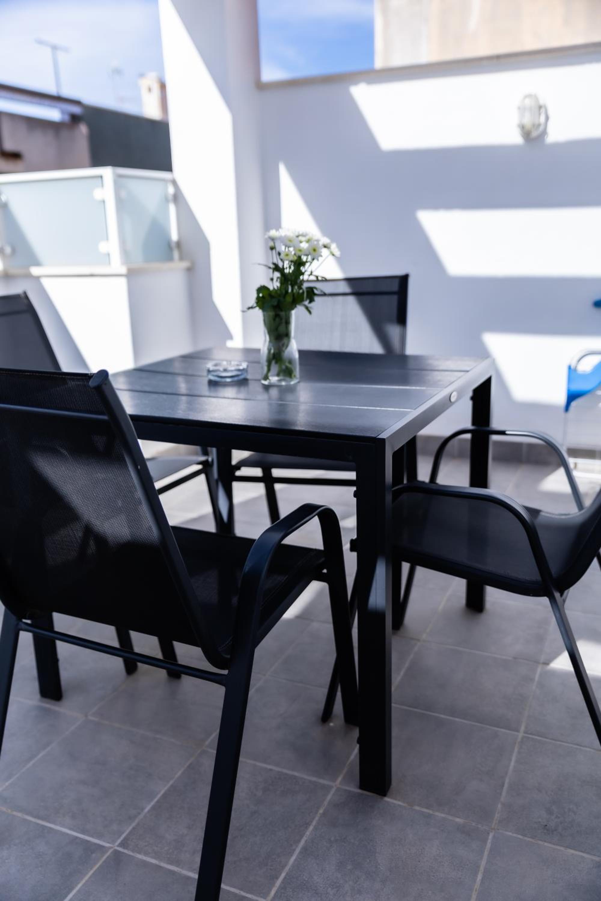 Penthouse Apartment - Photo 2