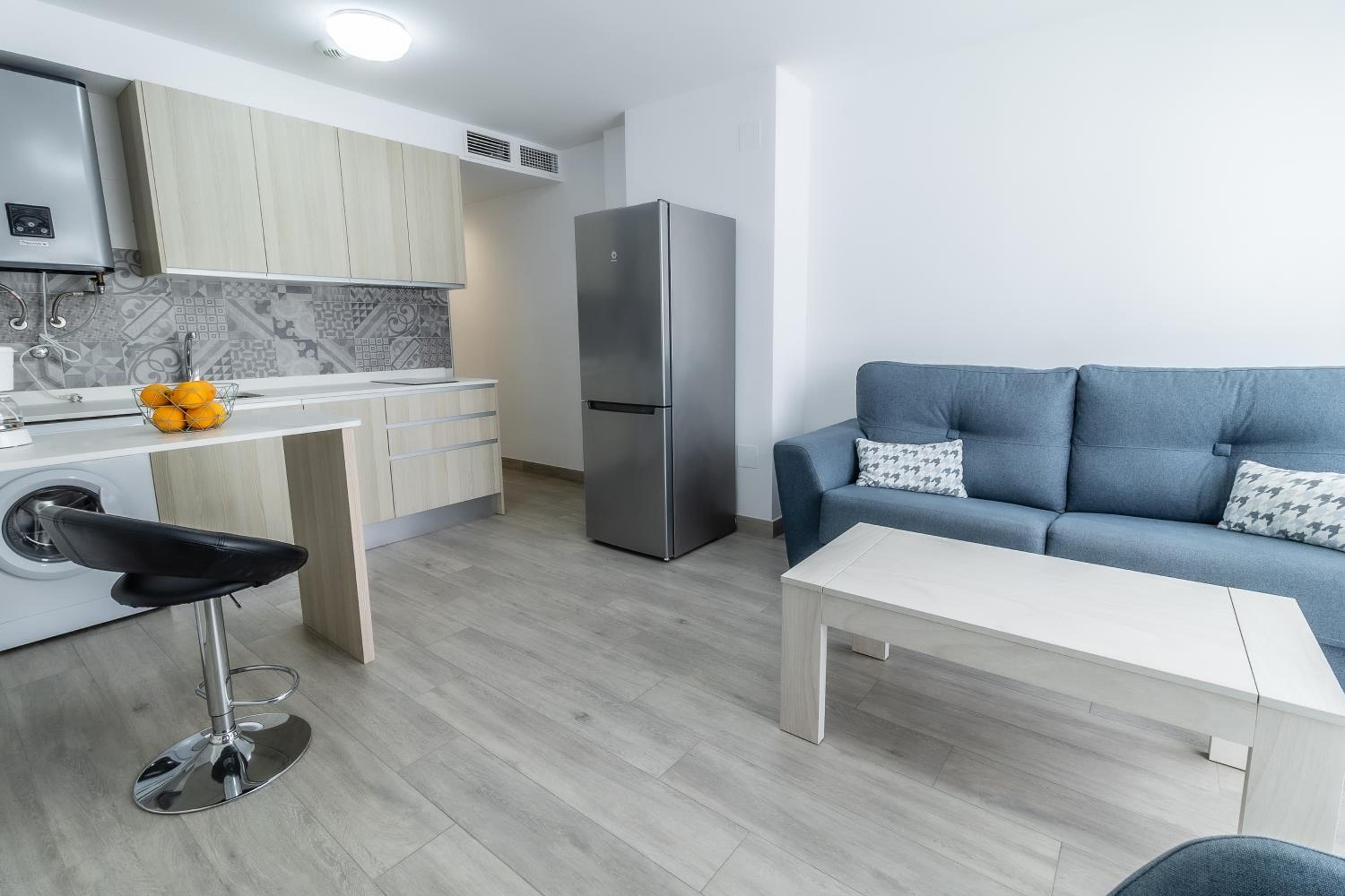Penthouse Apartment - Photo 17