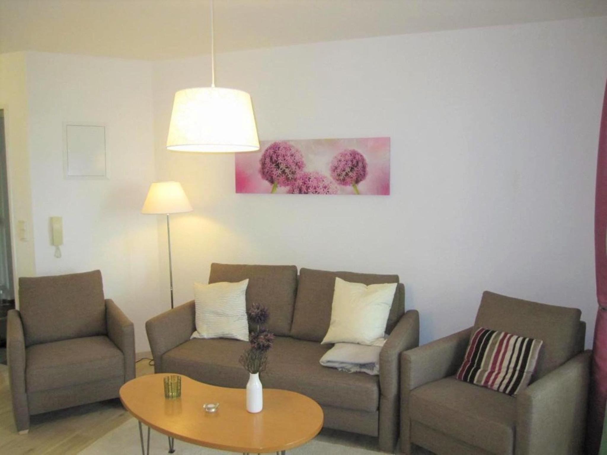 One-Bedroom Apartment with Balcony photo 1