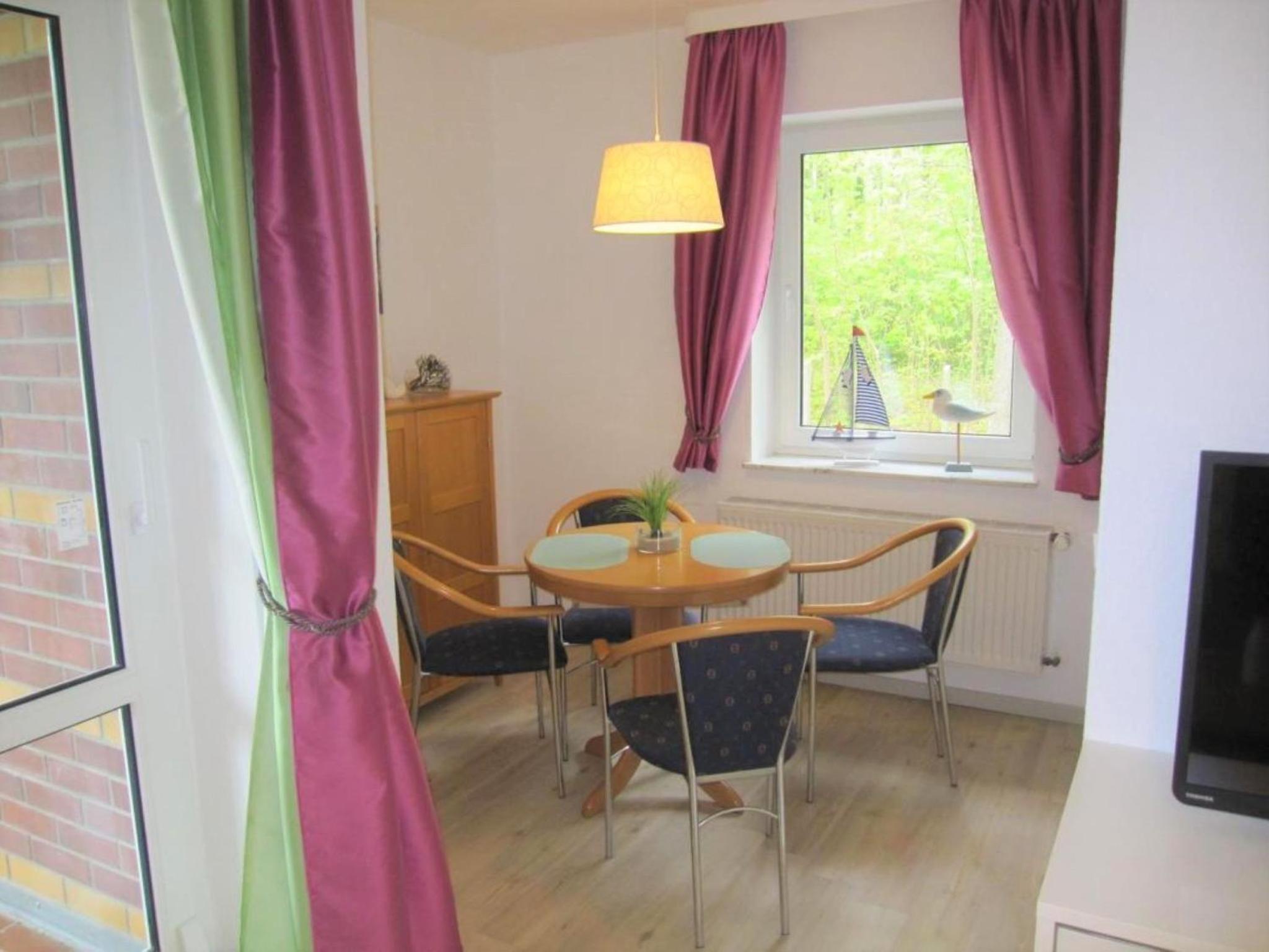 One-Bedroom Apartment with Balcony photo 2