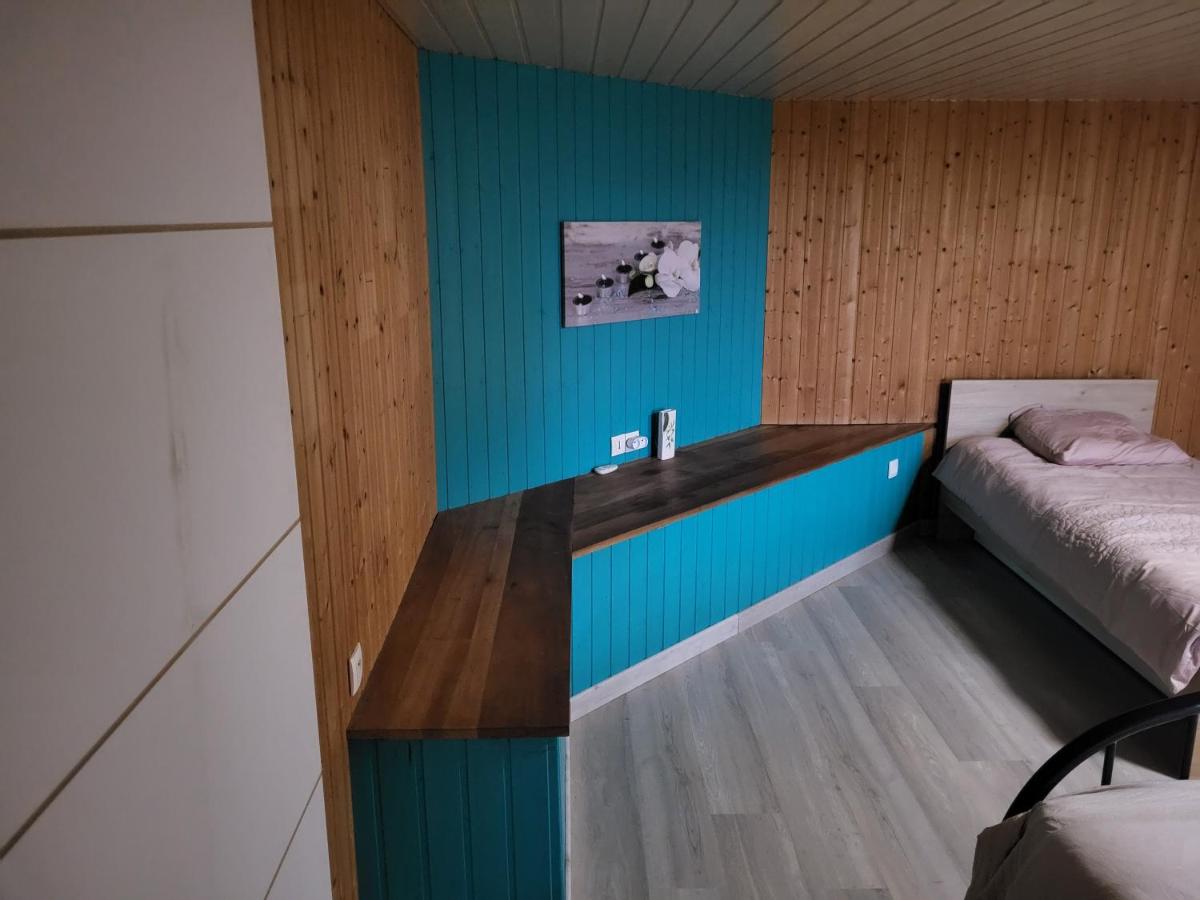 Two-Bedroom House - Photo 6