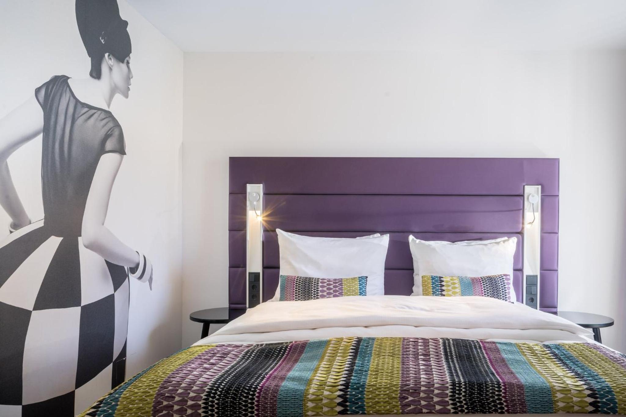 Standard Double Room with City View - Photo 1