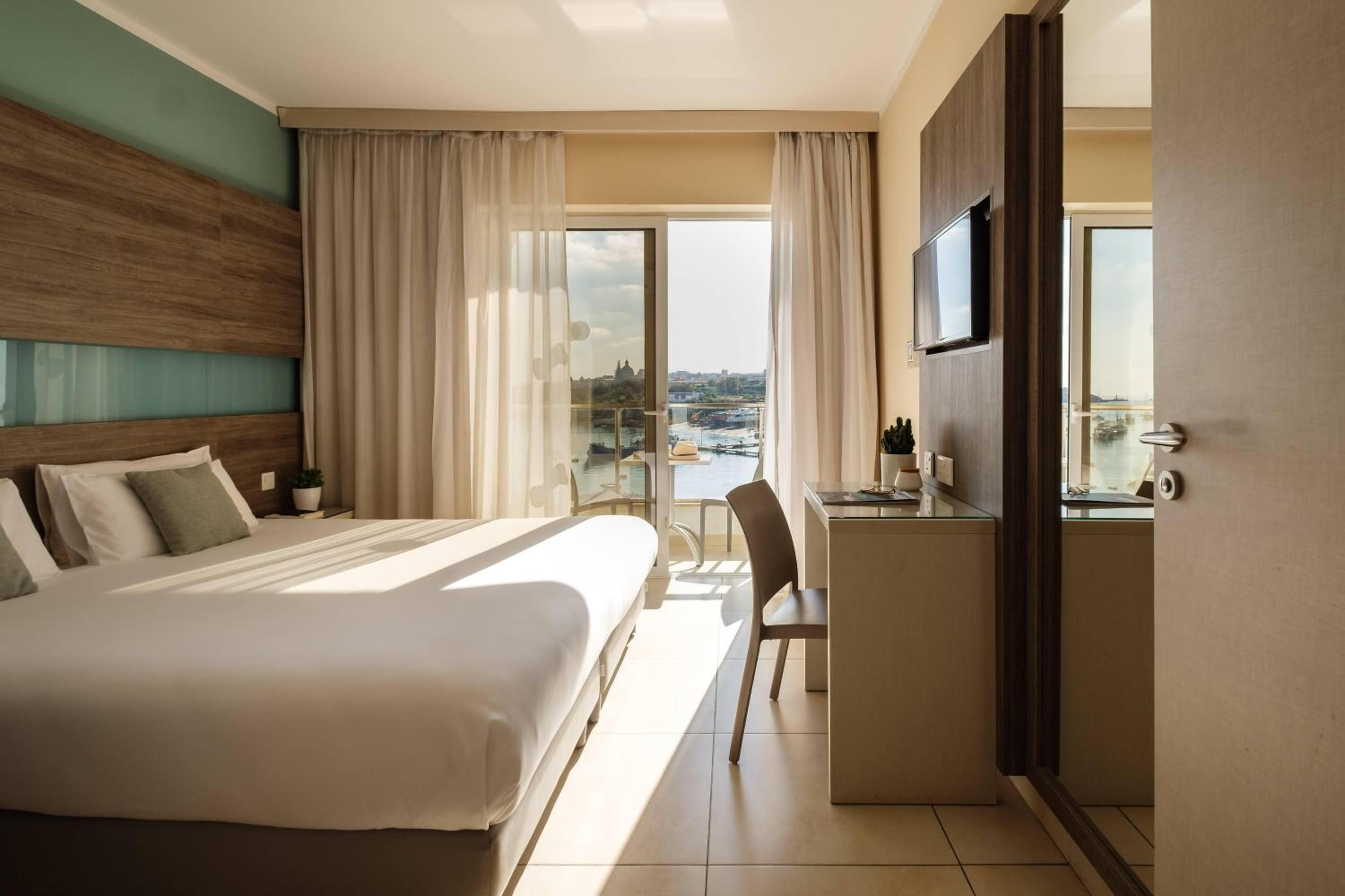 Family Suite with Sea View