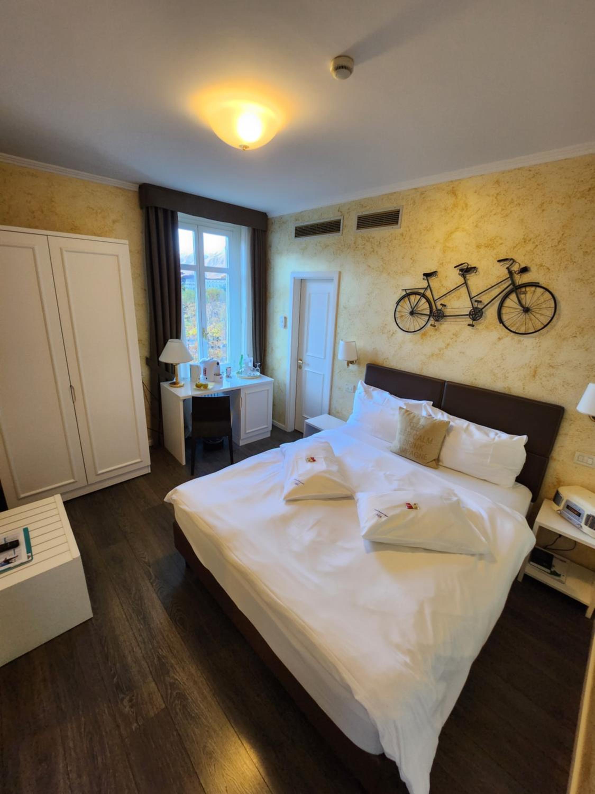 Standard Double Room - Photo 1