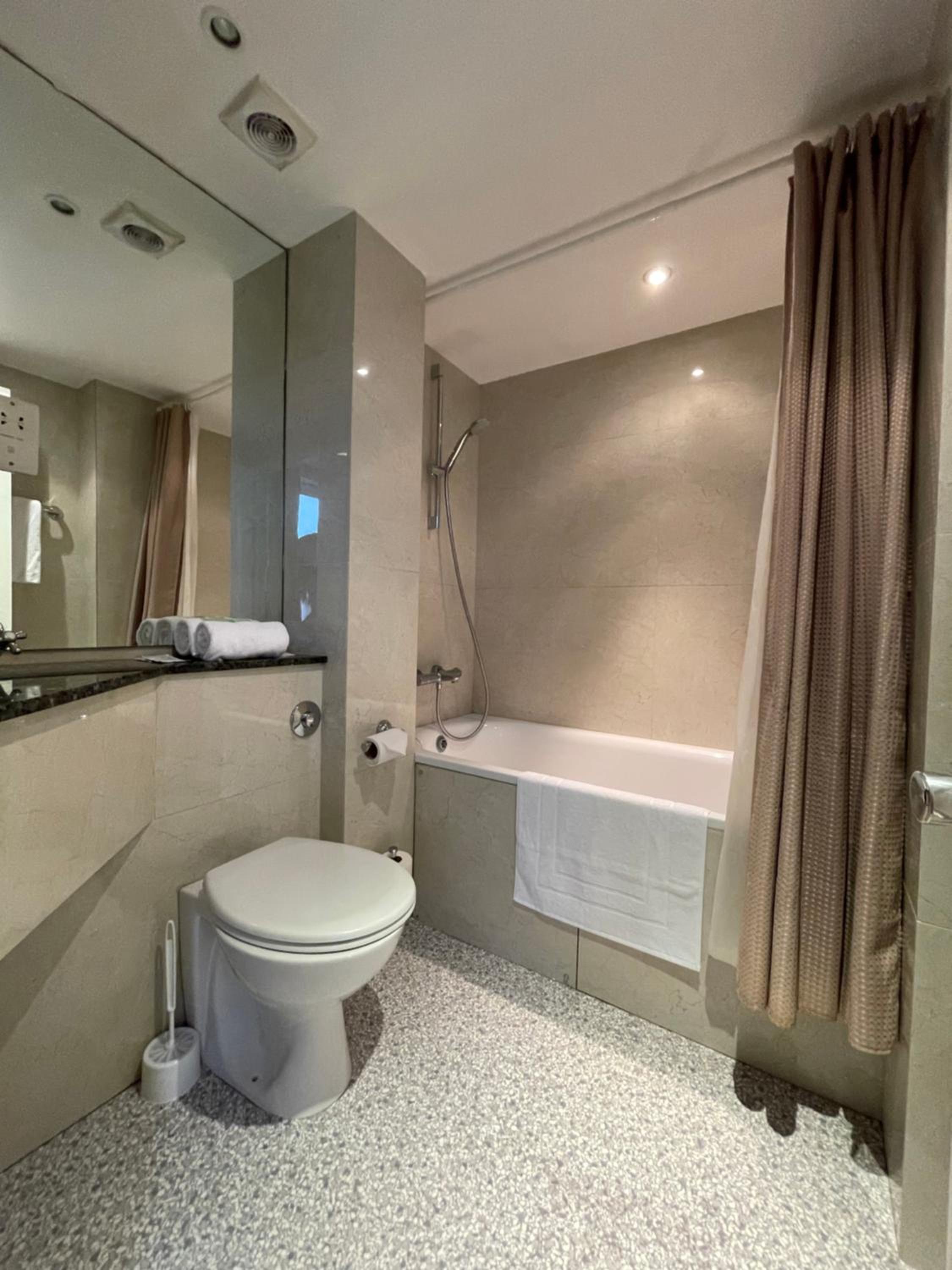 Superior Double Room - Photo 4