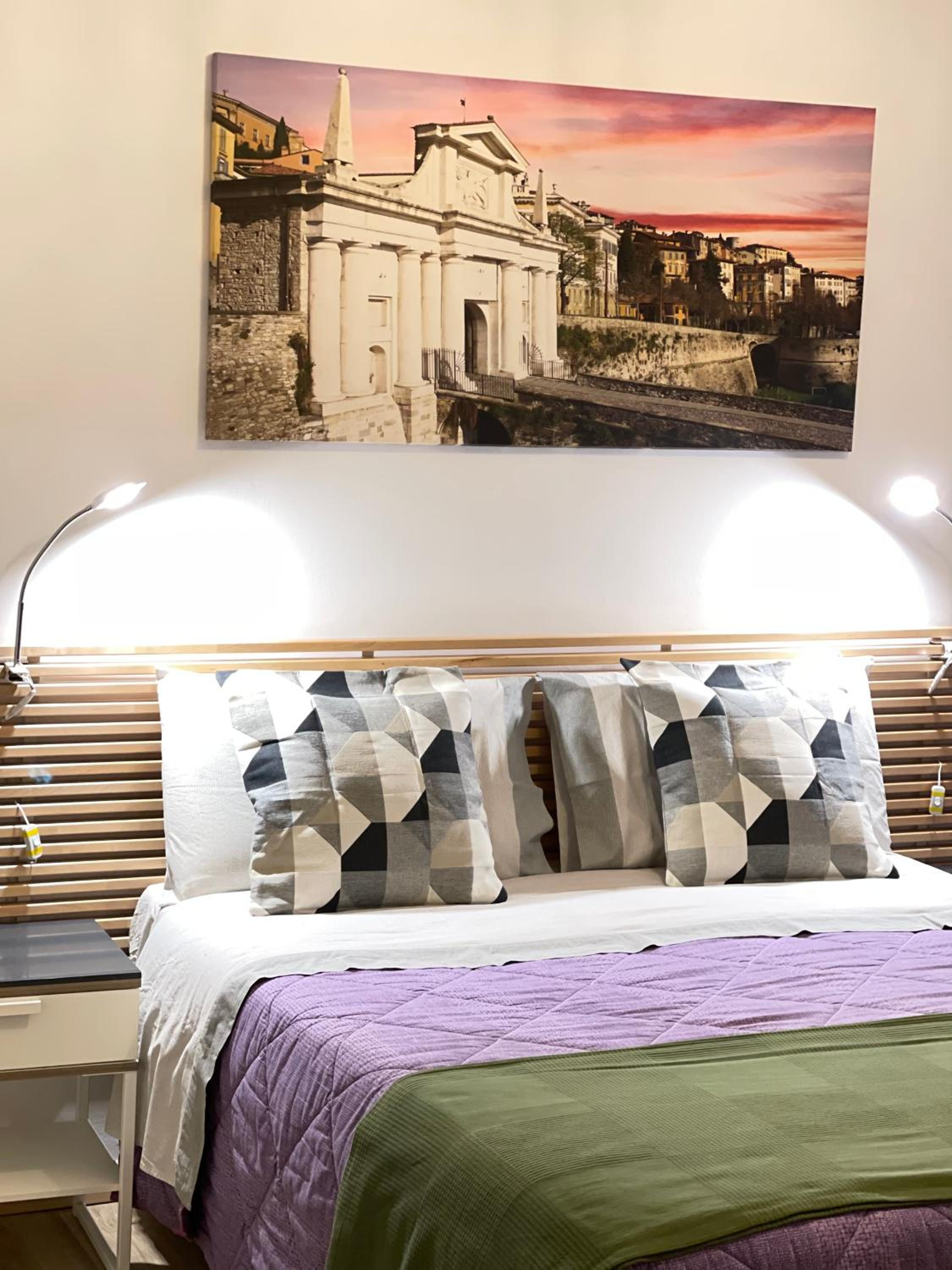 Triple Room with Private Bathroom - Photo 16