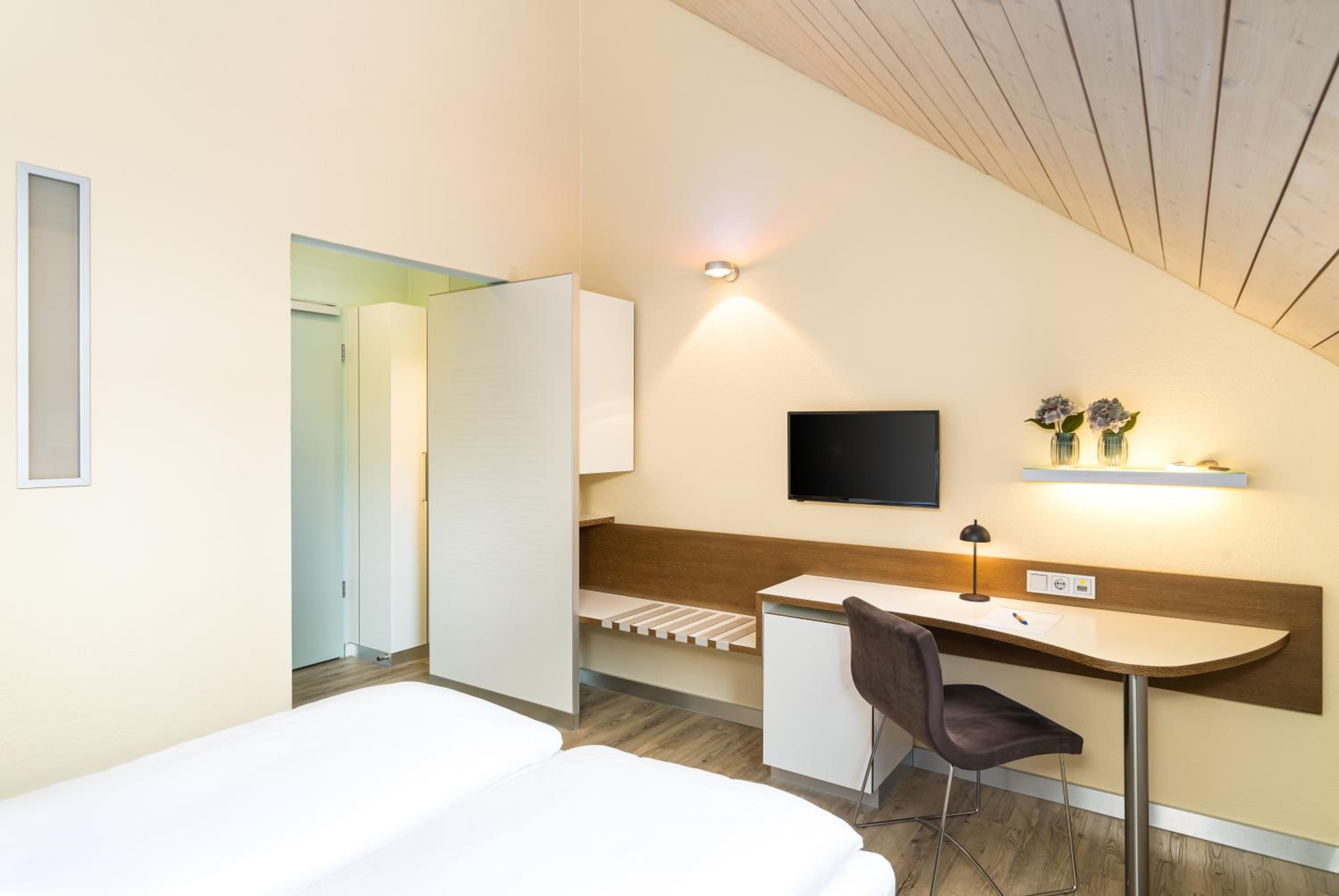 Double Room - Photo 3