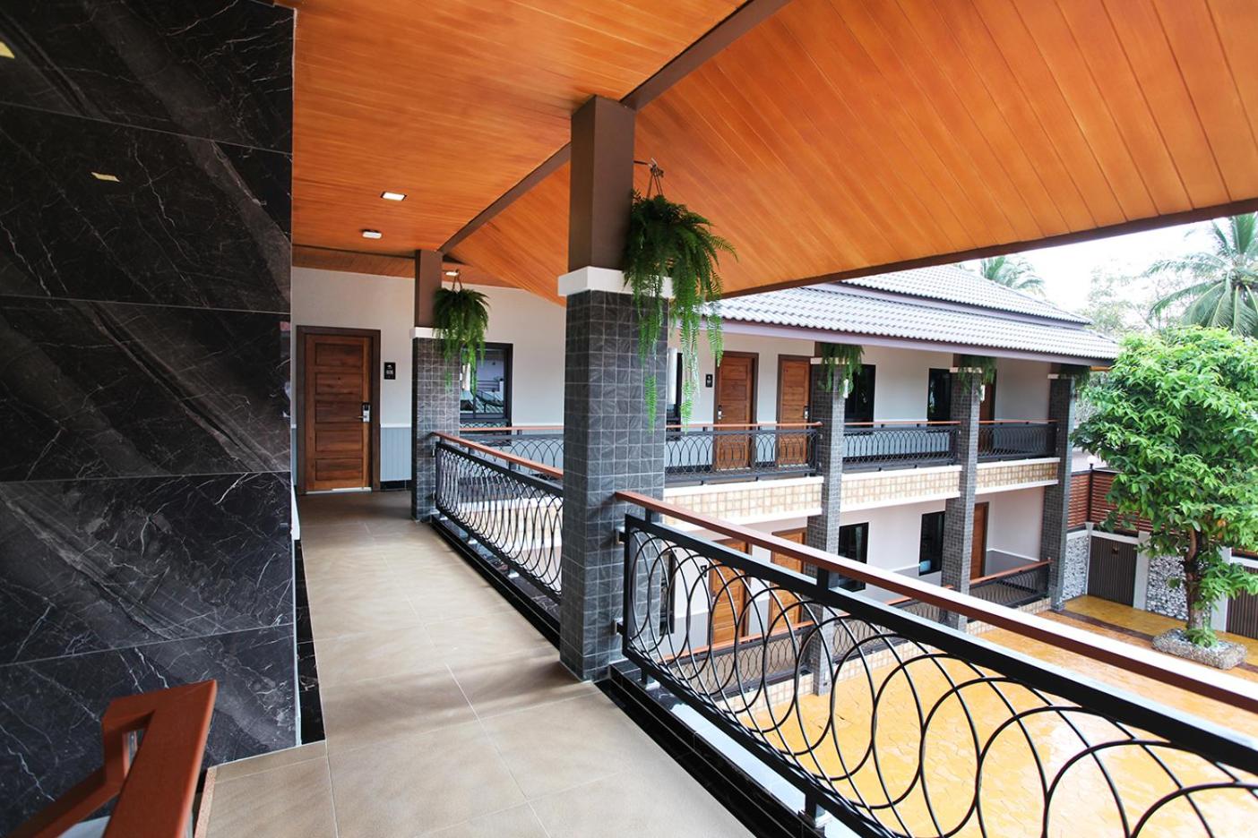 Family Suite - Photo 23