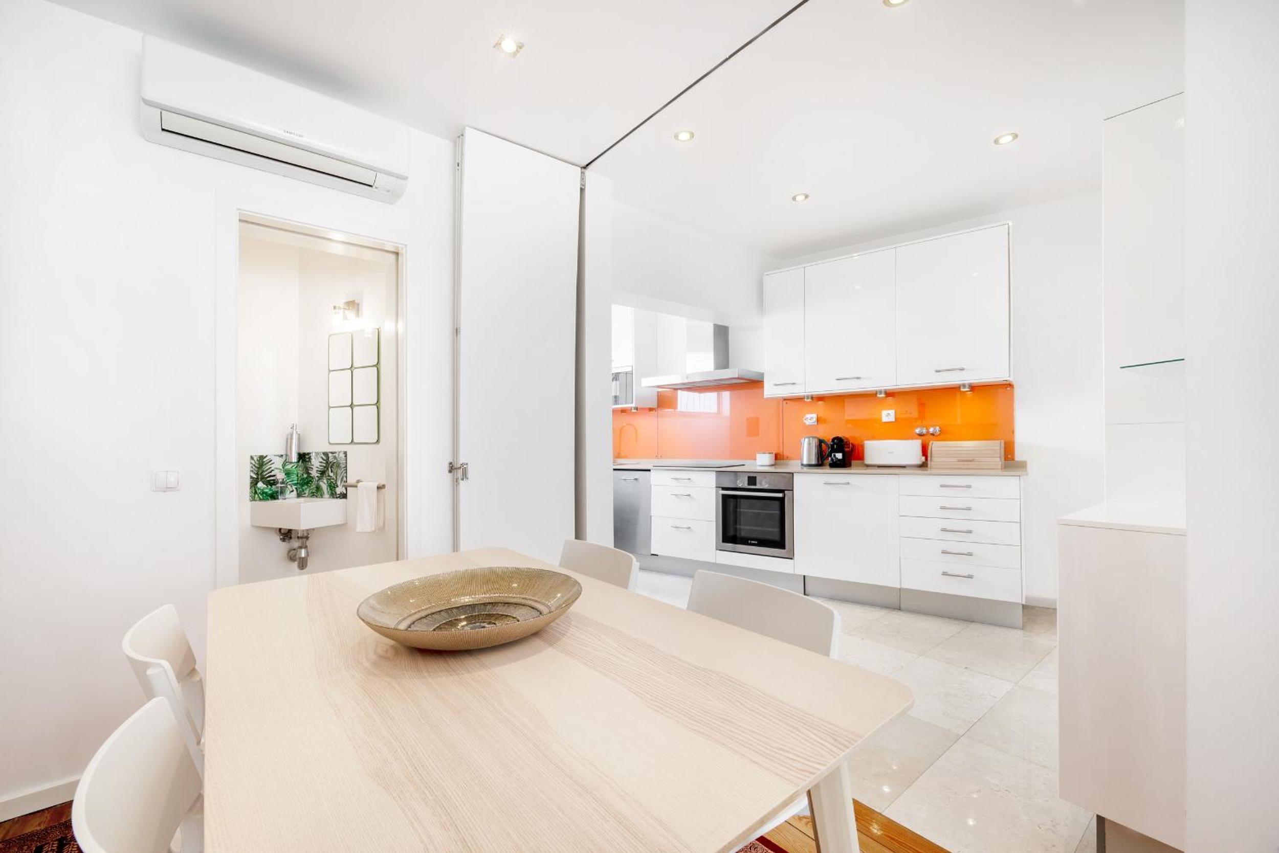 Two-Bedroom Townhouse - Photo 15