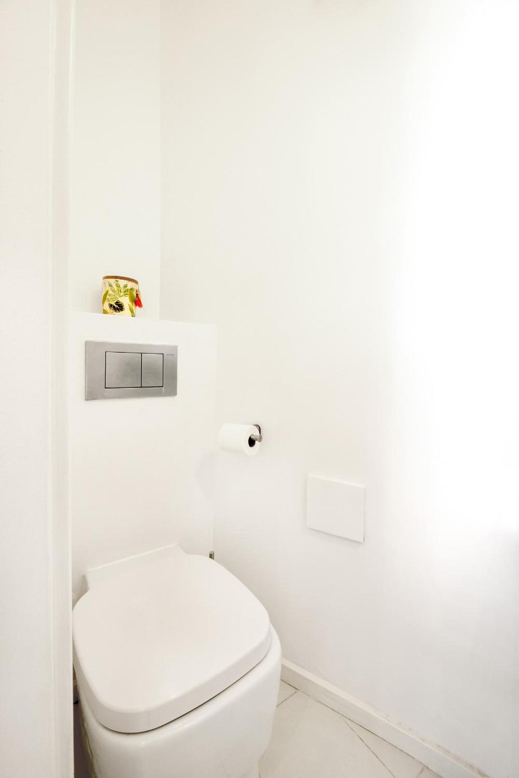Two-Bedroom Townhouse - Photo 16