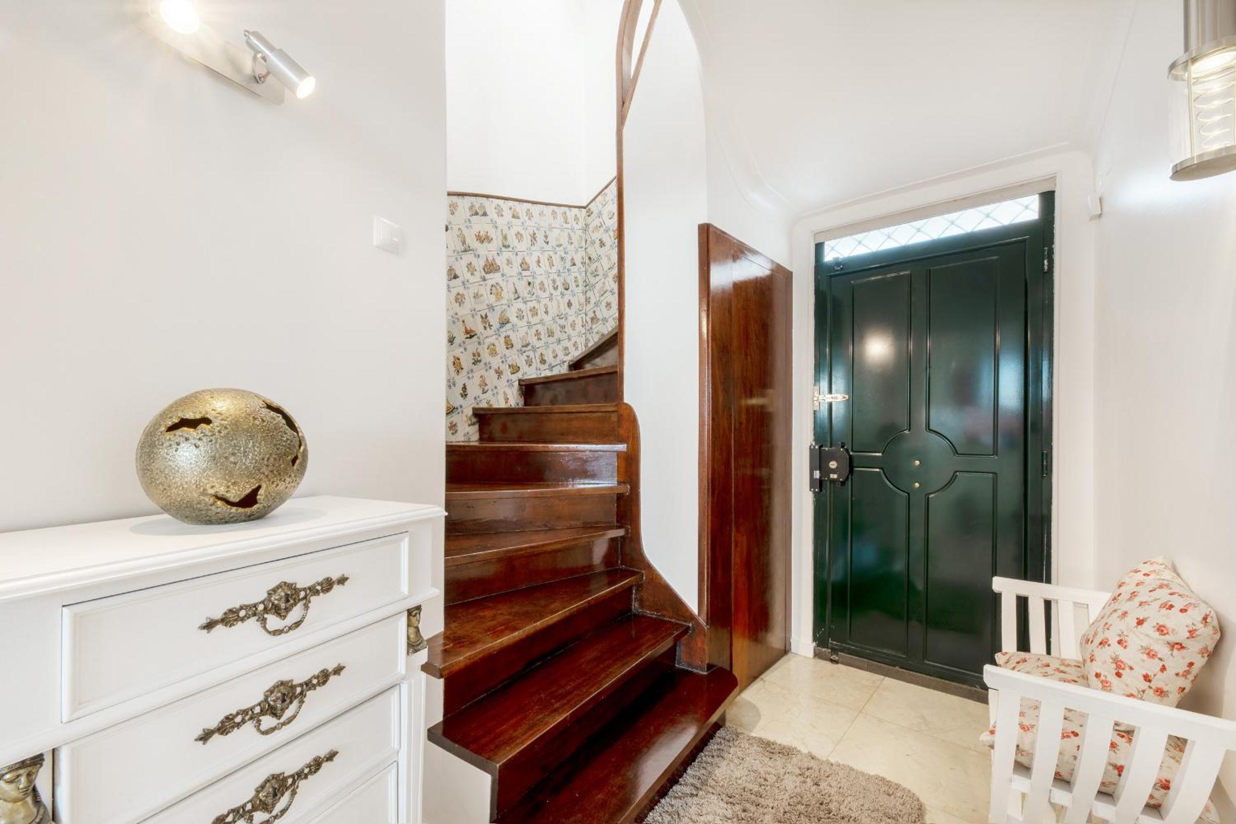 Two-Bedroom Townhouse - Photo 17