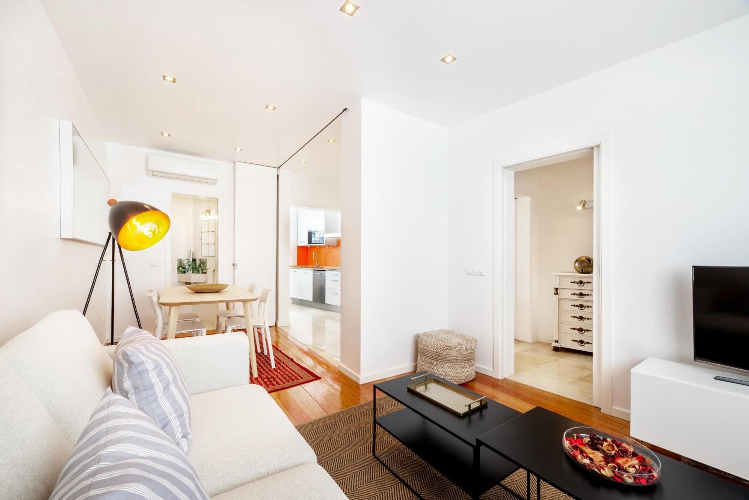 Two-Bedroom Townhouse - Photo 5