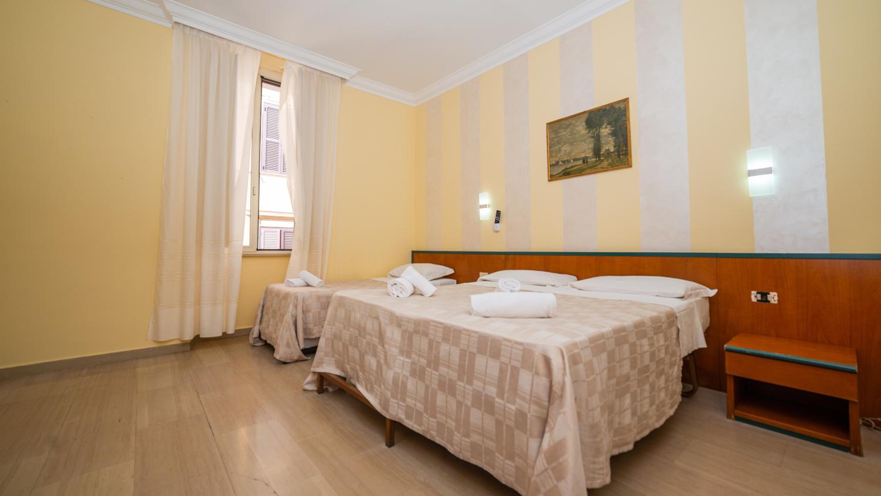 Double or Twin Room photo 2