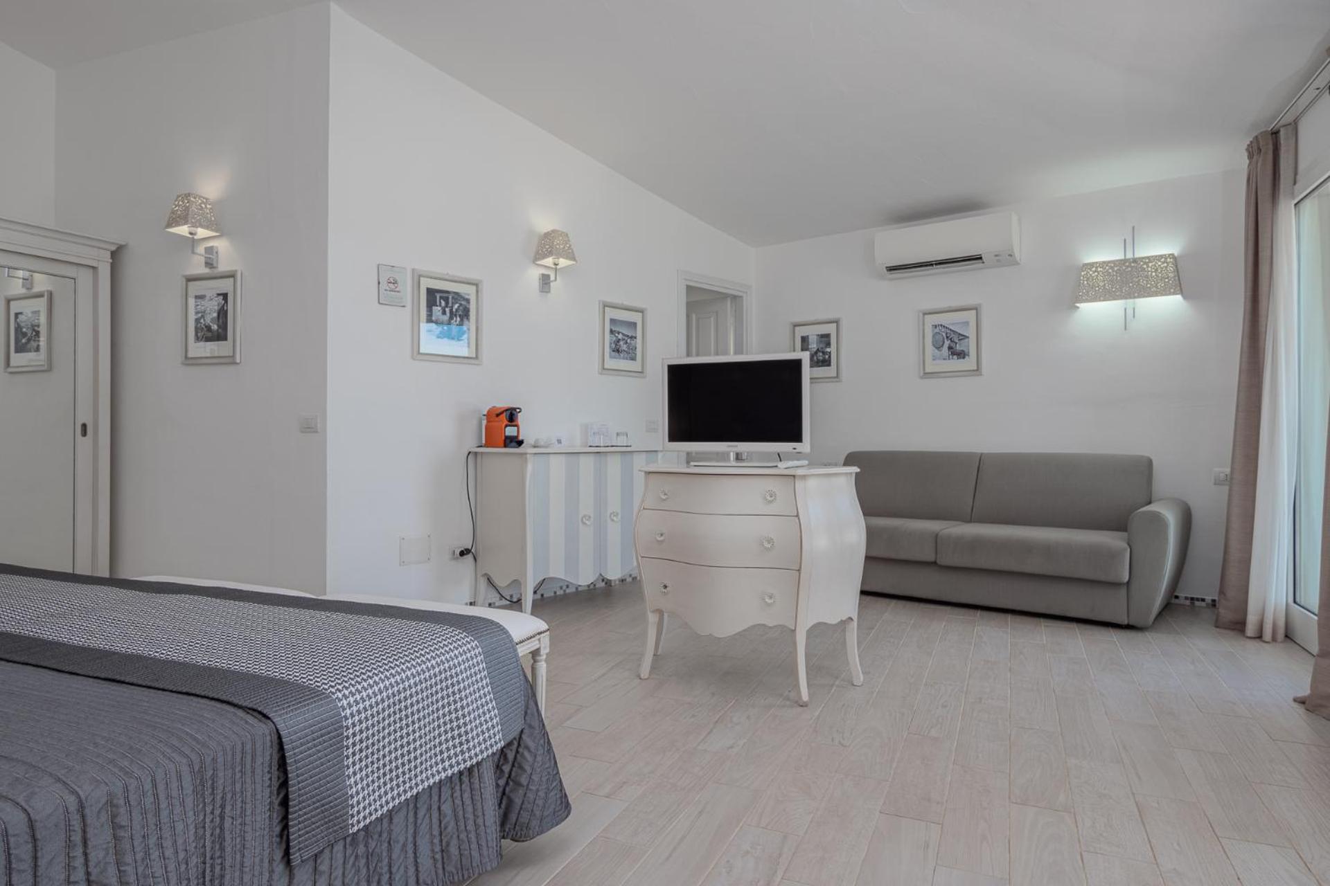 Wonder Junior Suite with Sea View - Beach Sunbeds photo 2