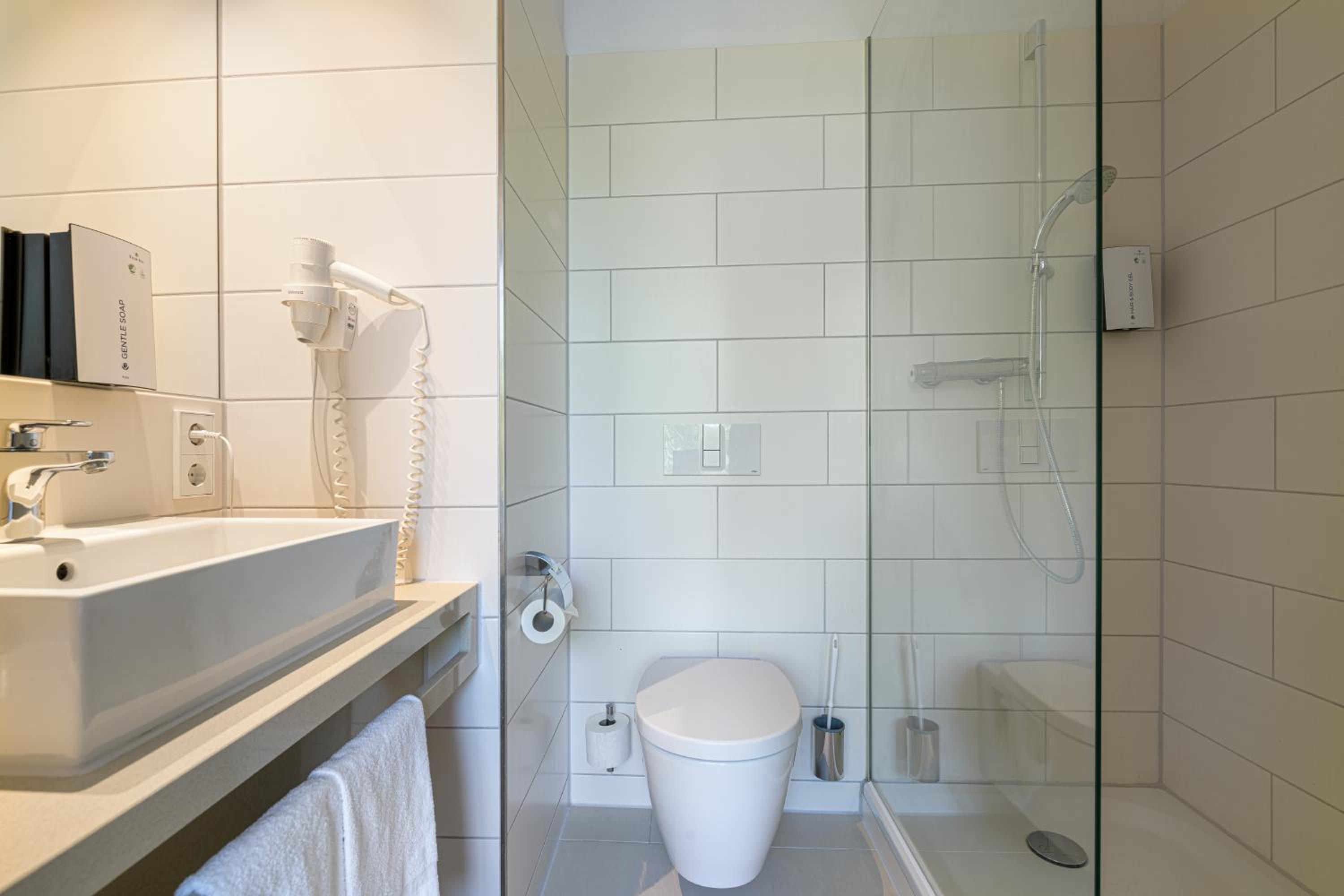Standard Twin Room — the supplier's photographs — photo 4
