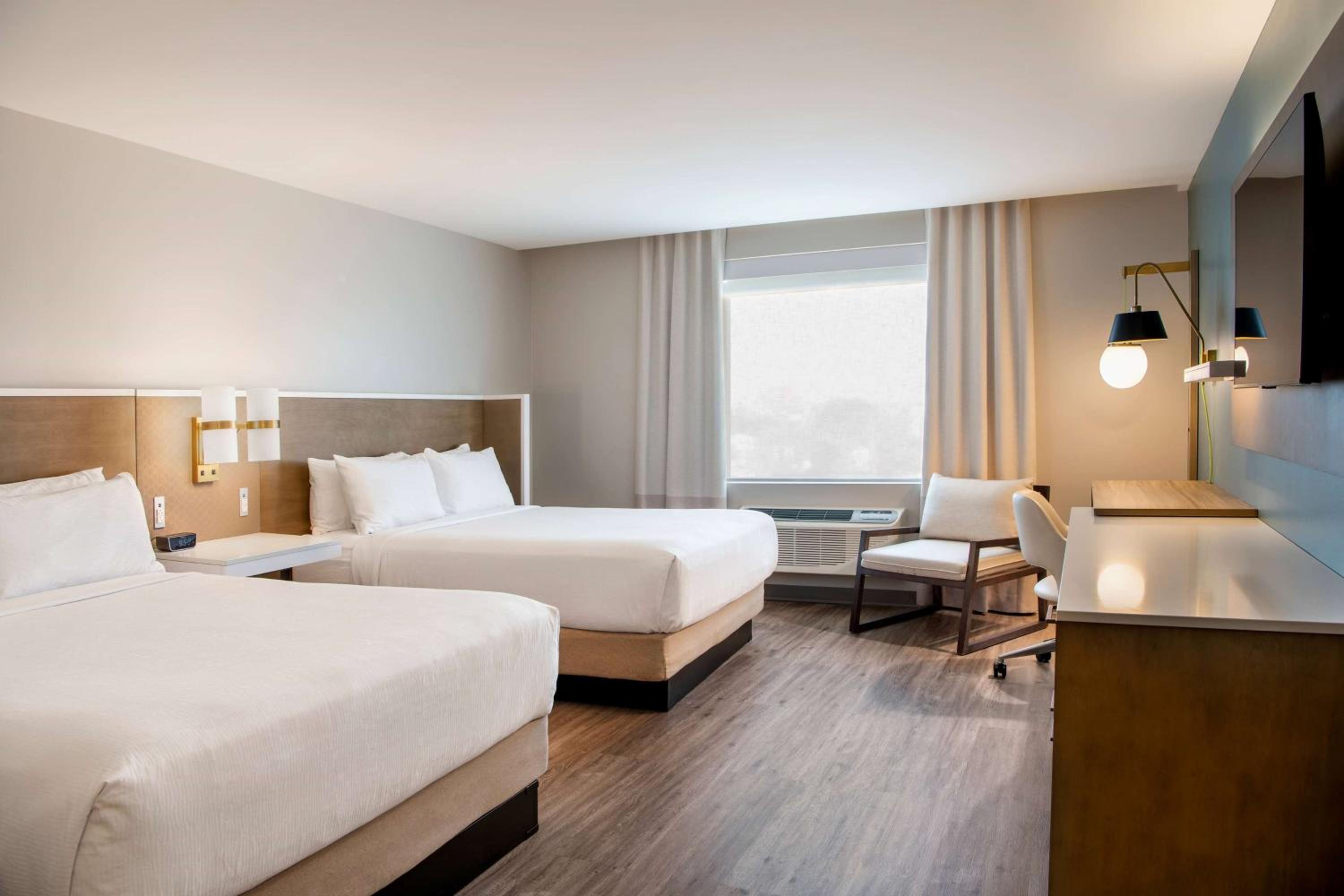 2 Queen Beds, Hearing Accessible Room, Non-Smoking - Photo 1