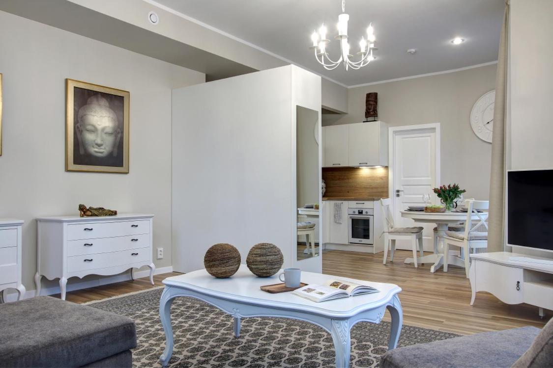 Apartment with Terrace photo 3