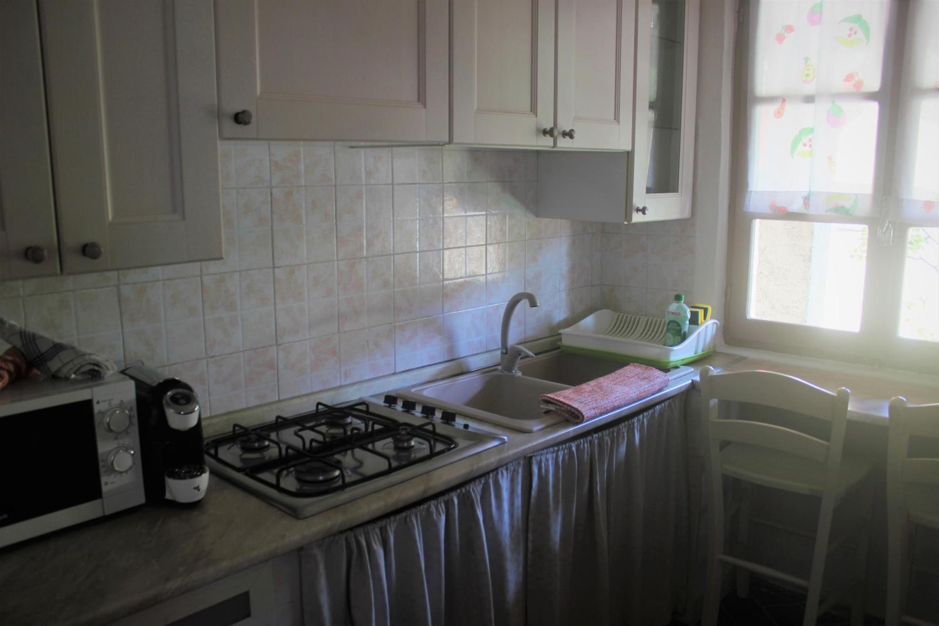 One-Bedroom House - Photo 14