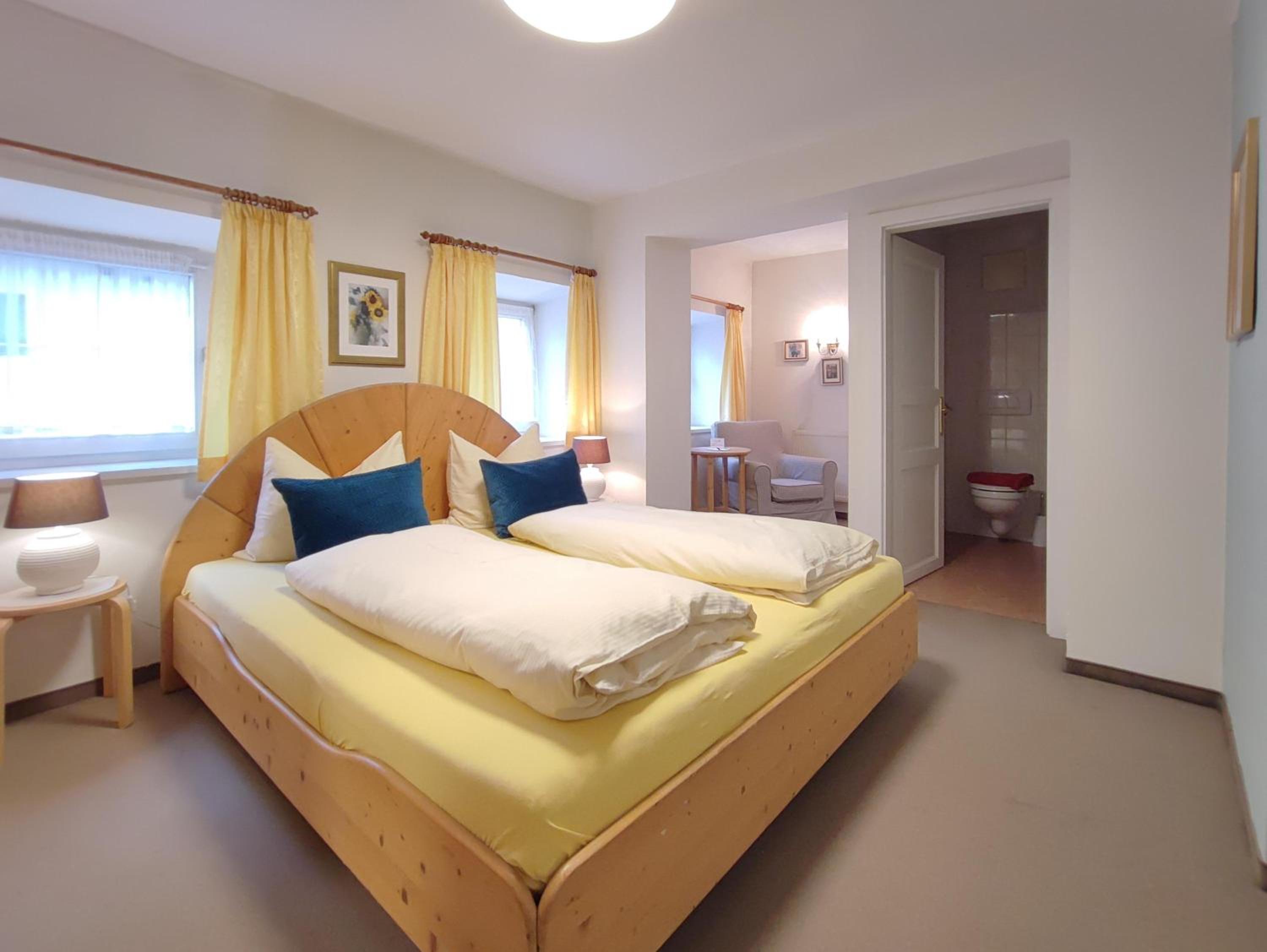 Double Room with Shower photo 2