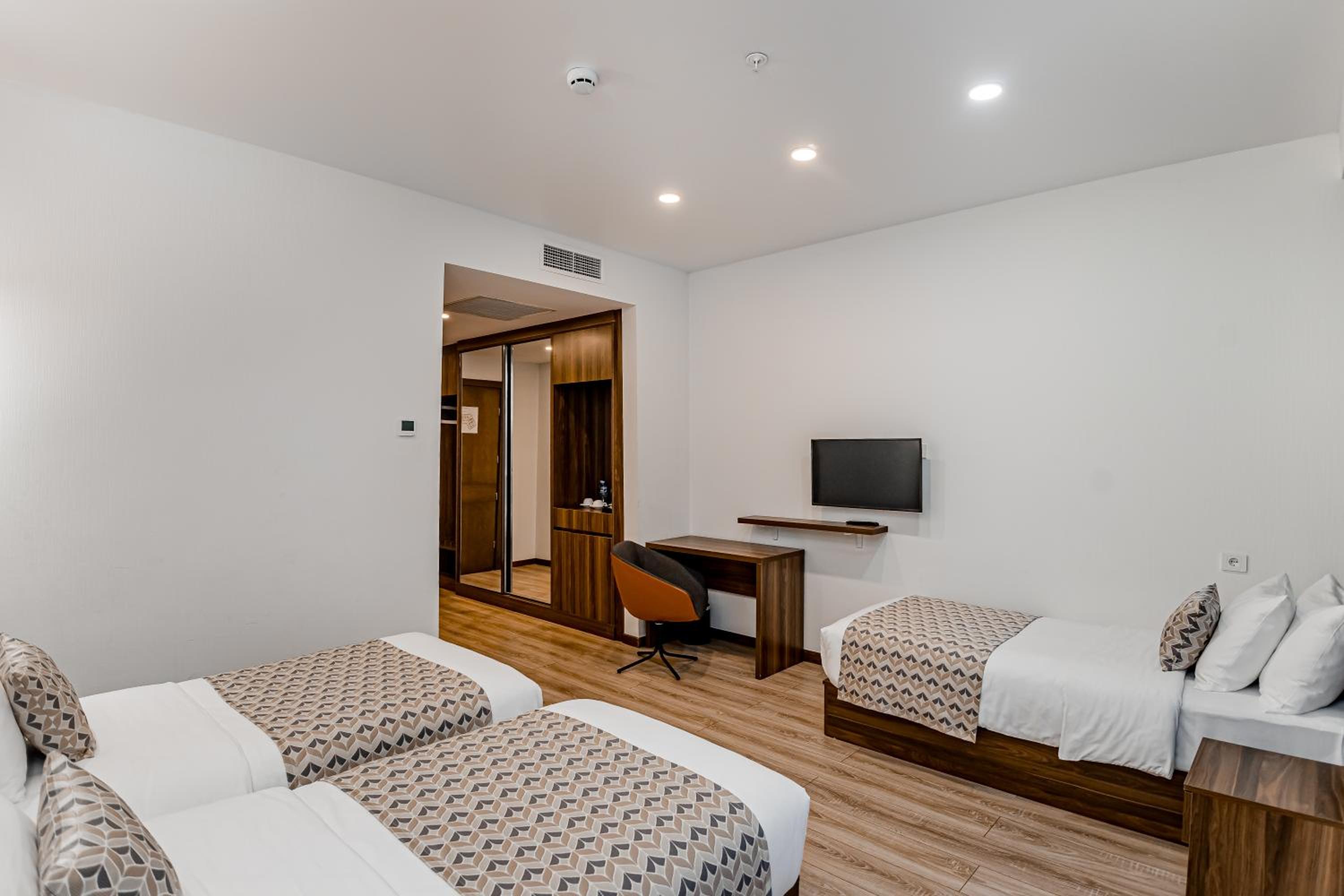 Triple Room photo 2