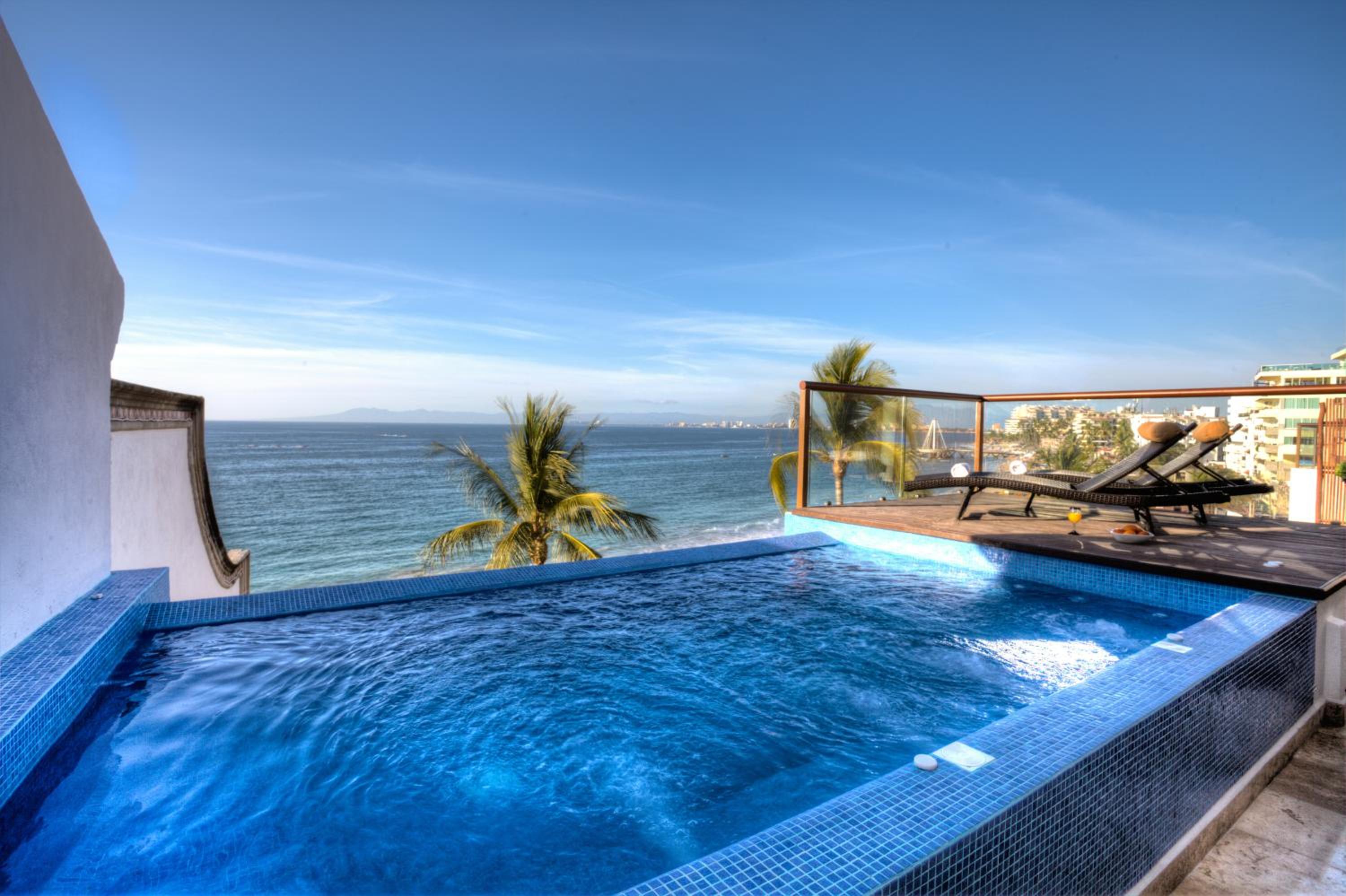 Three-Bedroom Suite with Private Pool - Photo 28