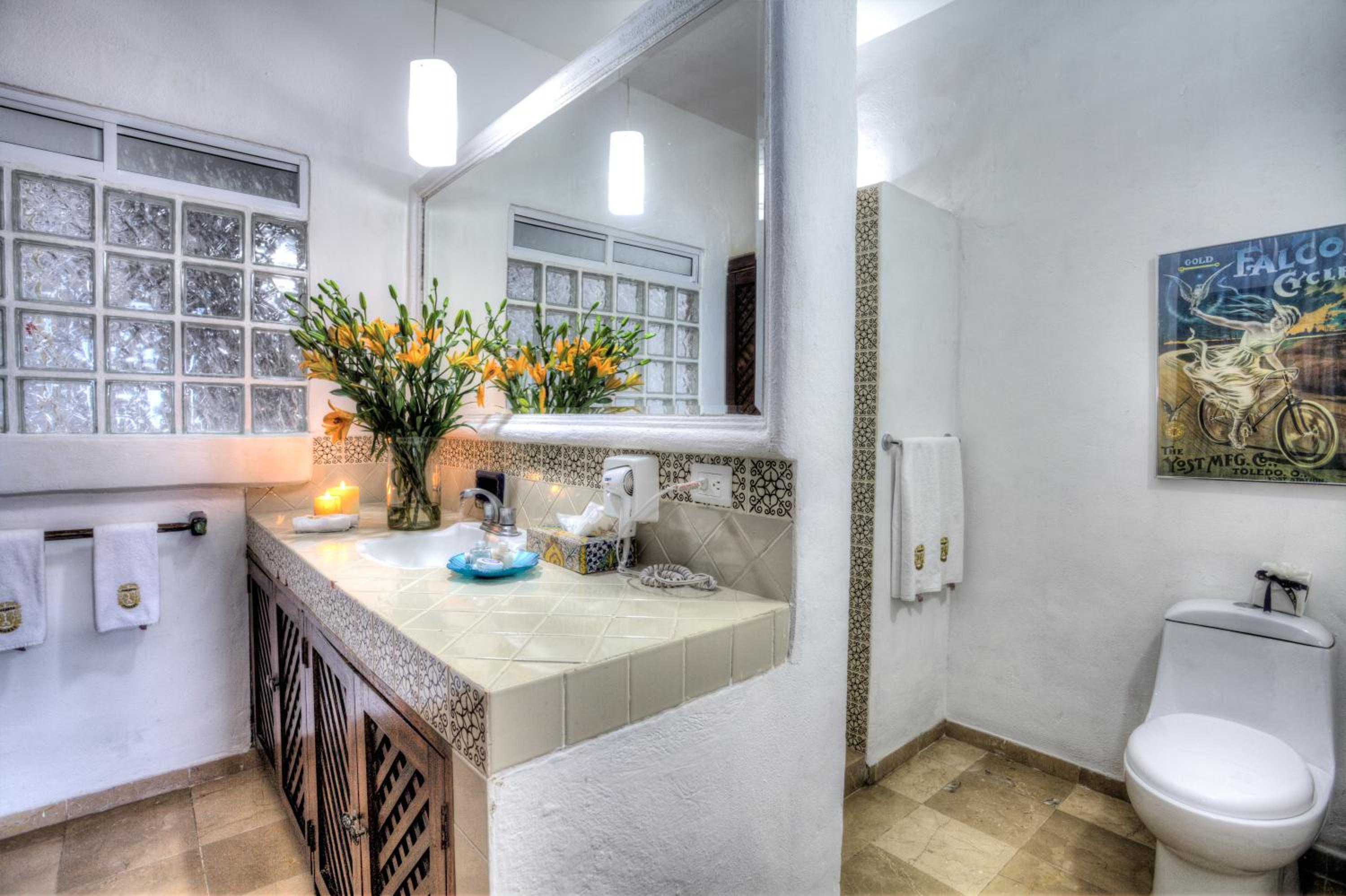 Three-Bedroom Suite with Private Pool - Photo 36